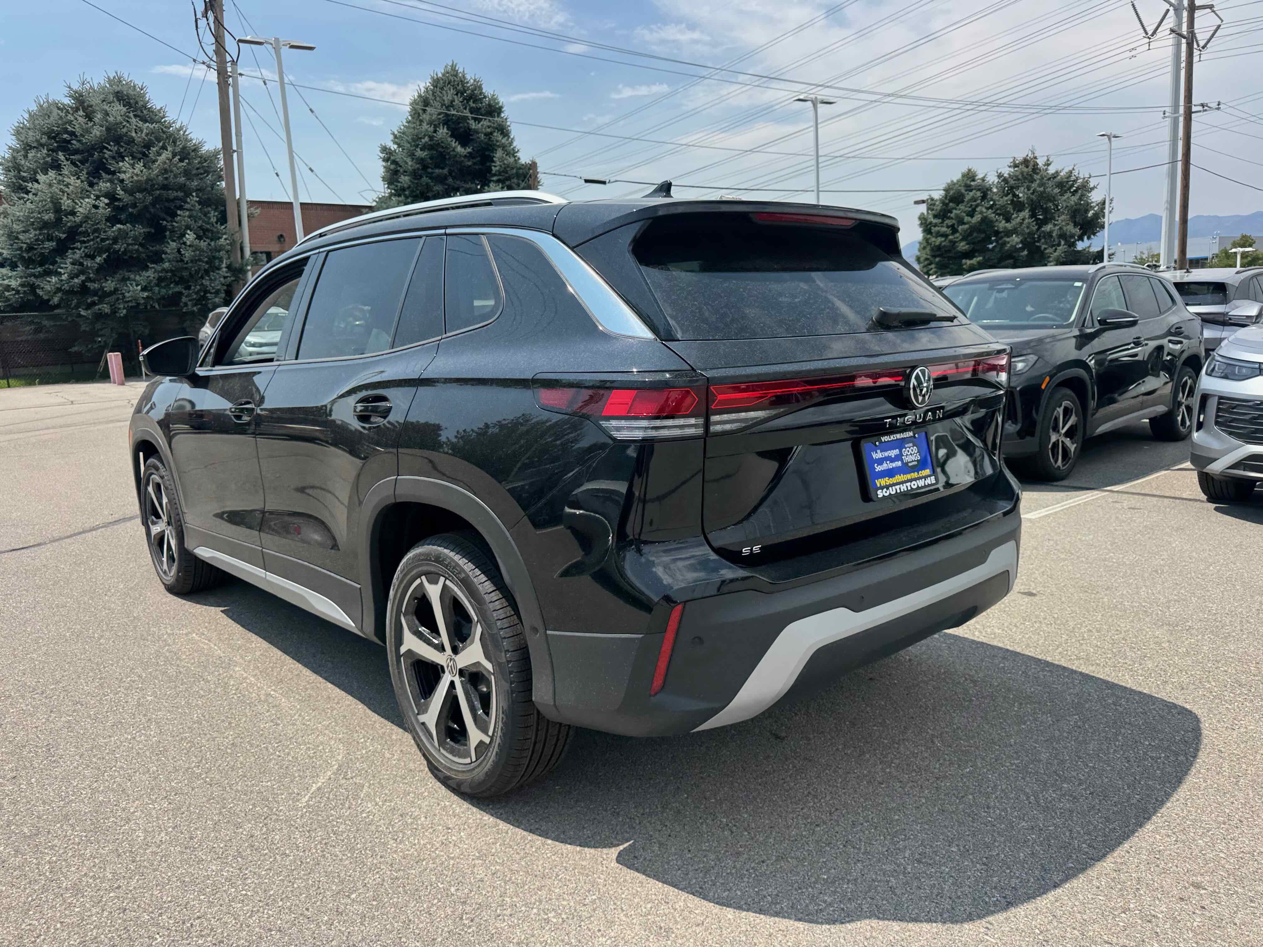 2025 Volkswagen Tiguan SE