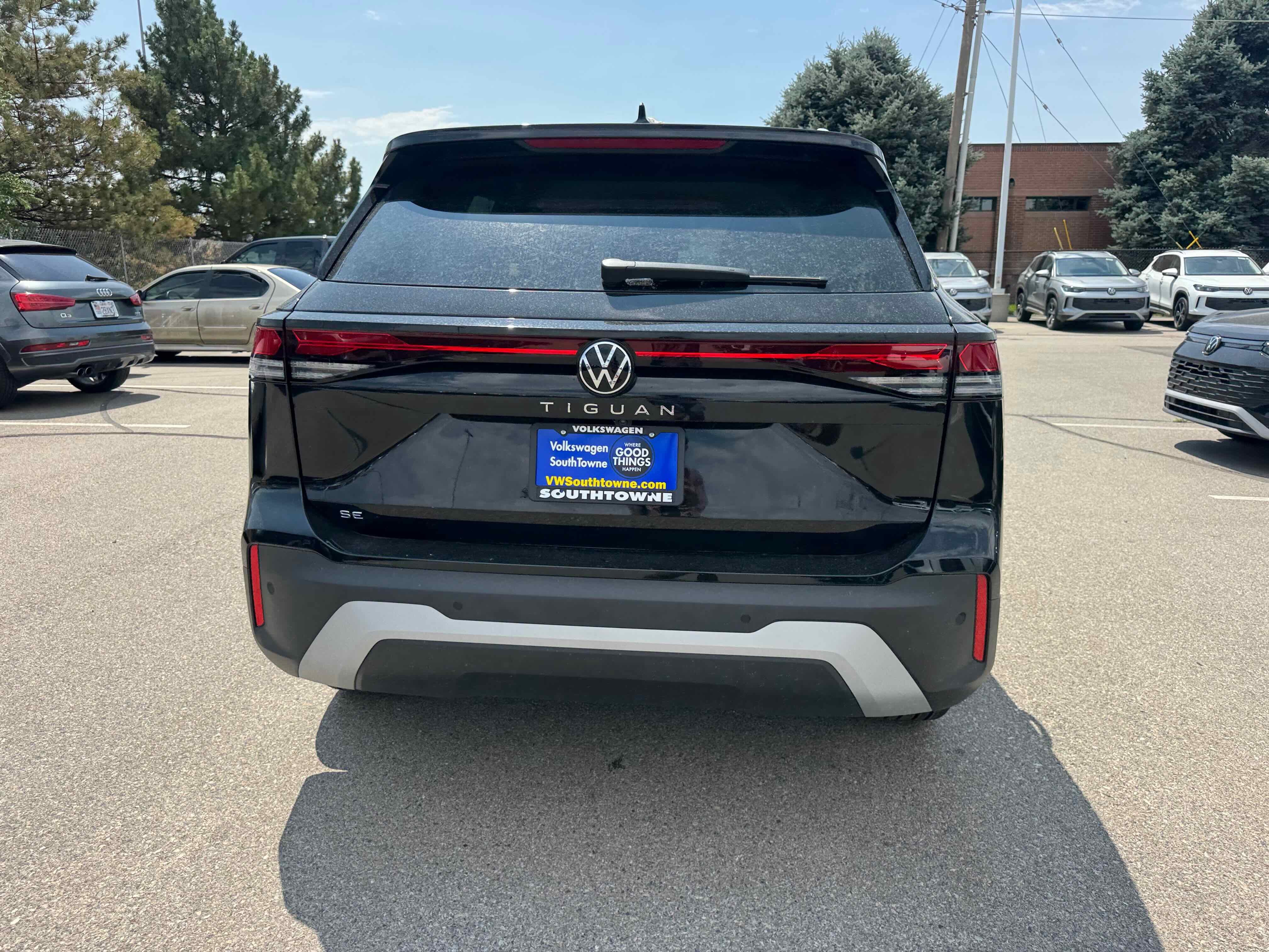 2025 Volkswagen Tiguan SE