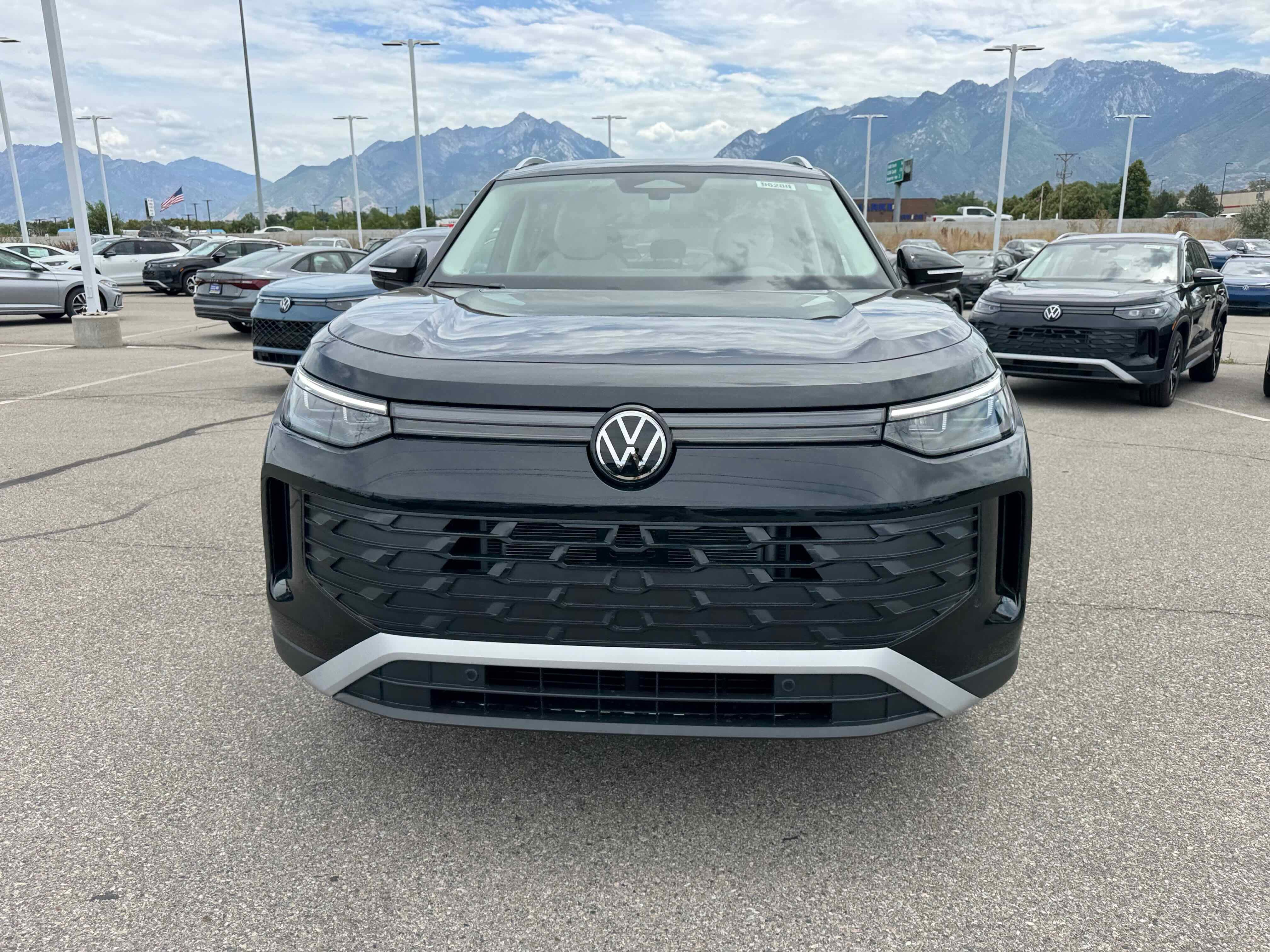 2025 Volkswagen Tiguan SE
