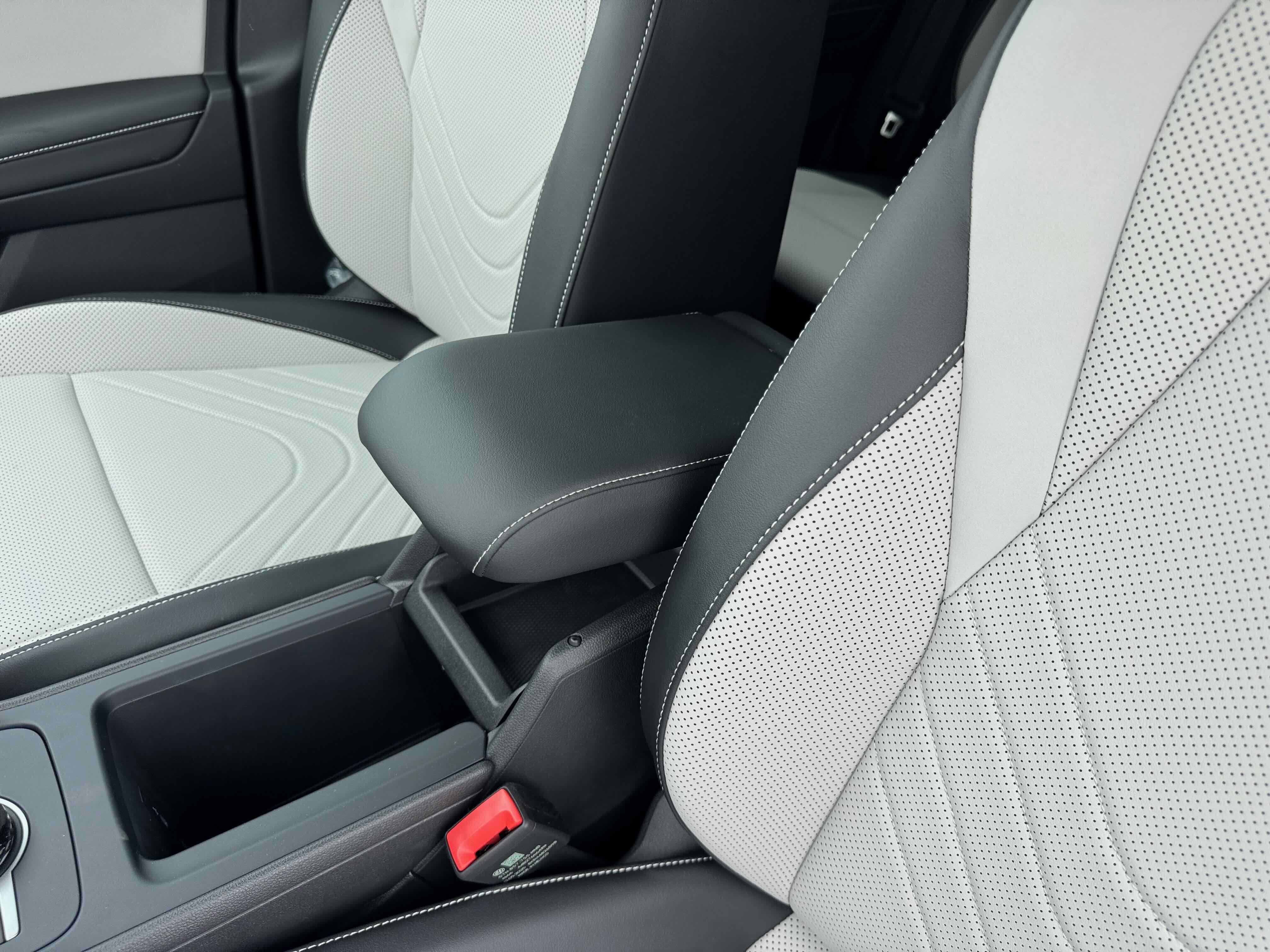 2025 Volkswagen Tiguan SE