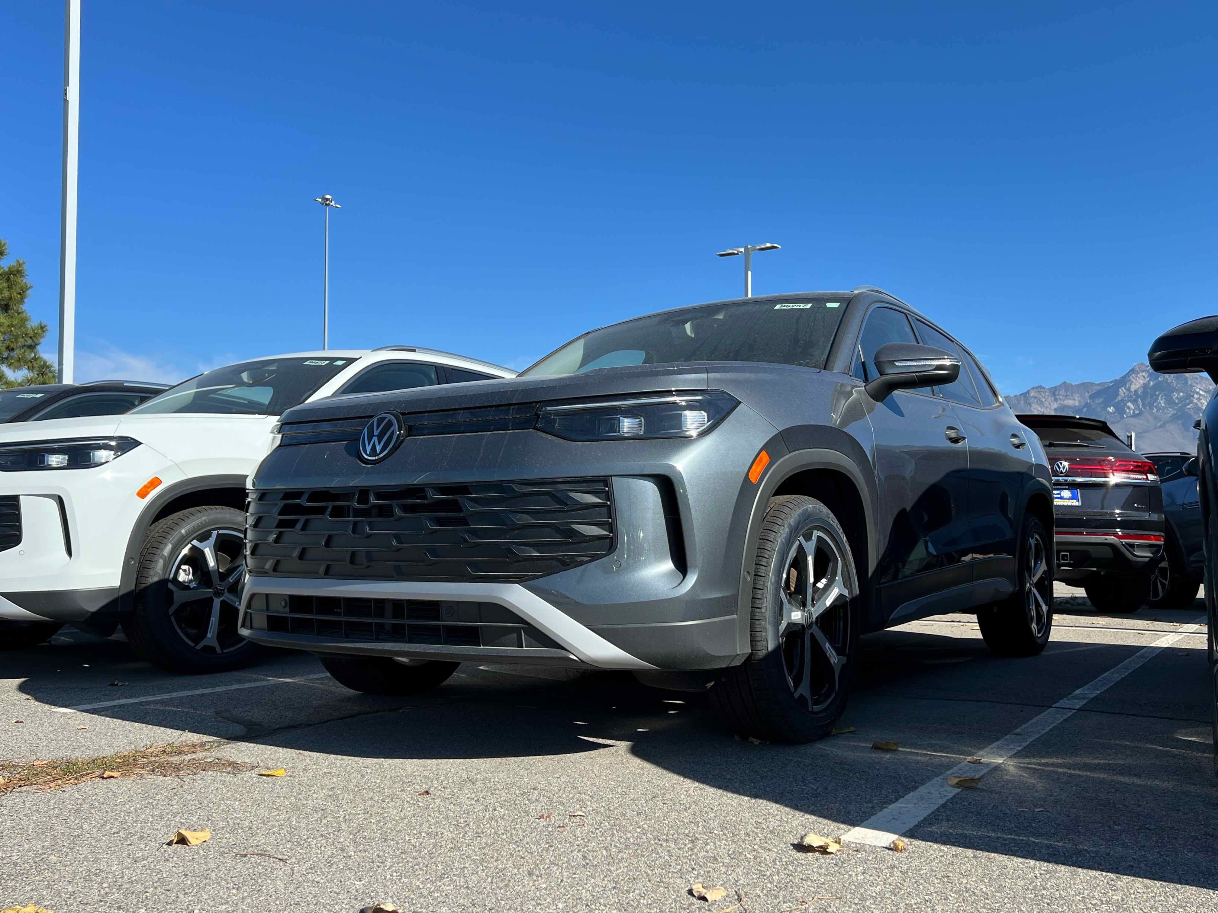 2025 Volkswagen Tiguan SE