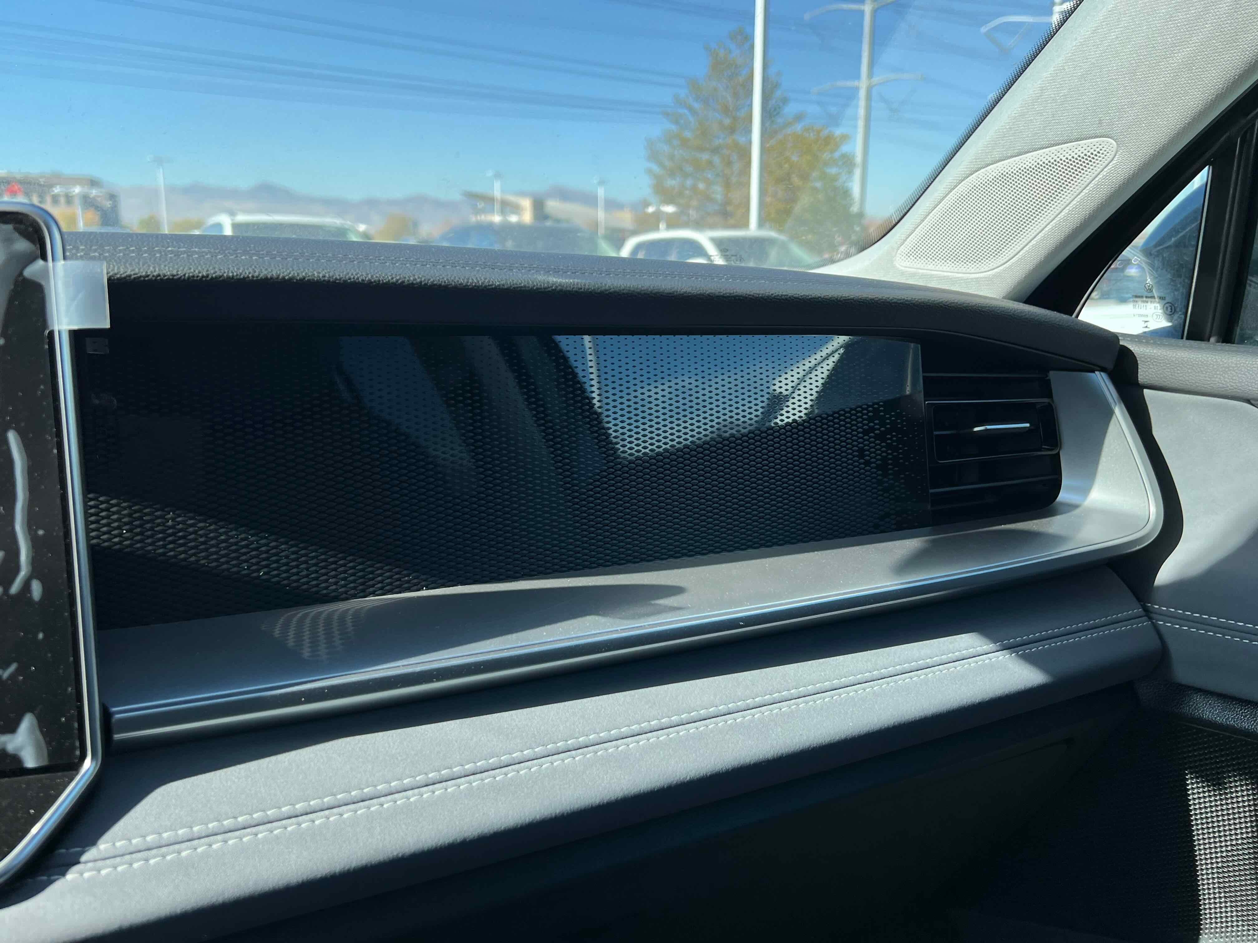 2025 Volkswagen Tiguan SE