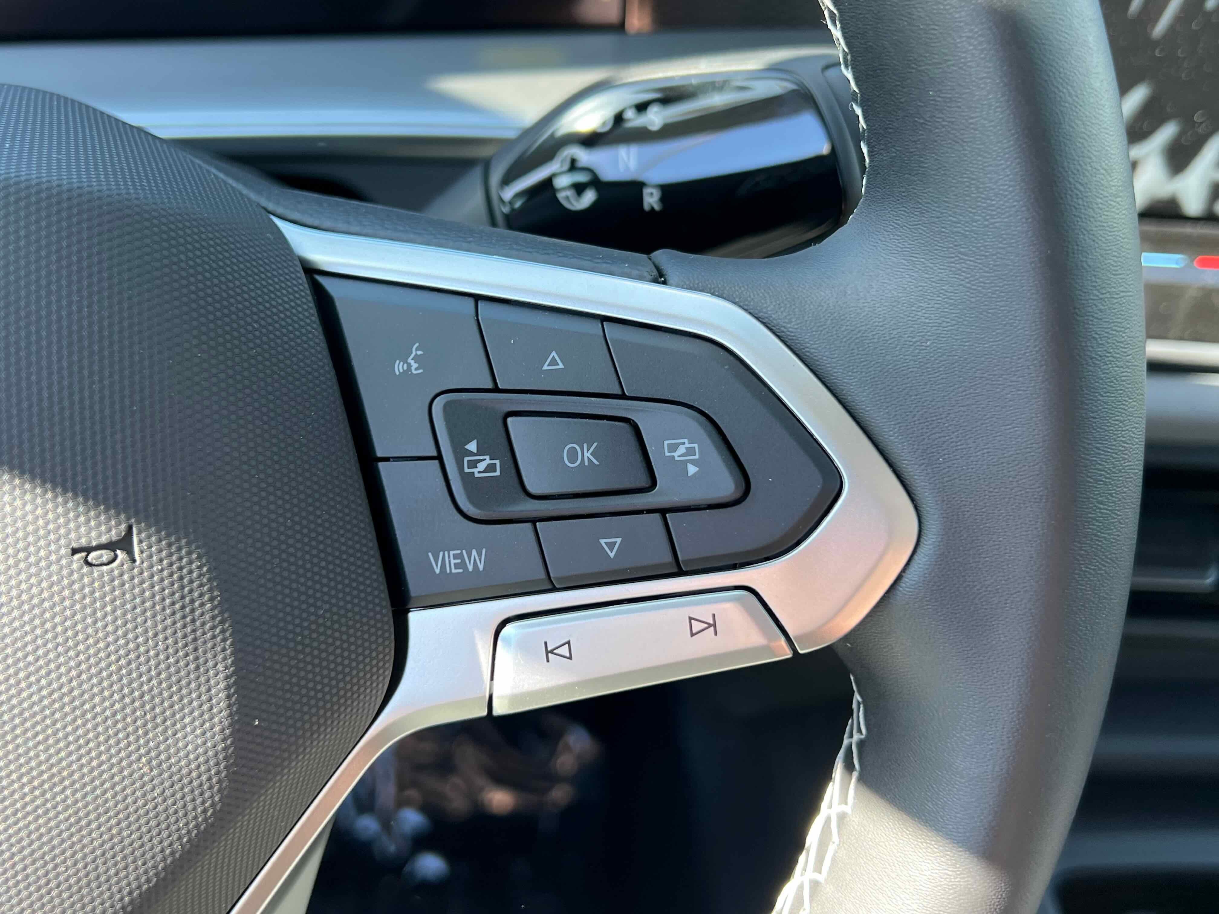 2025 Volkswagen Tiguan SE