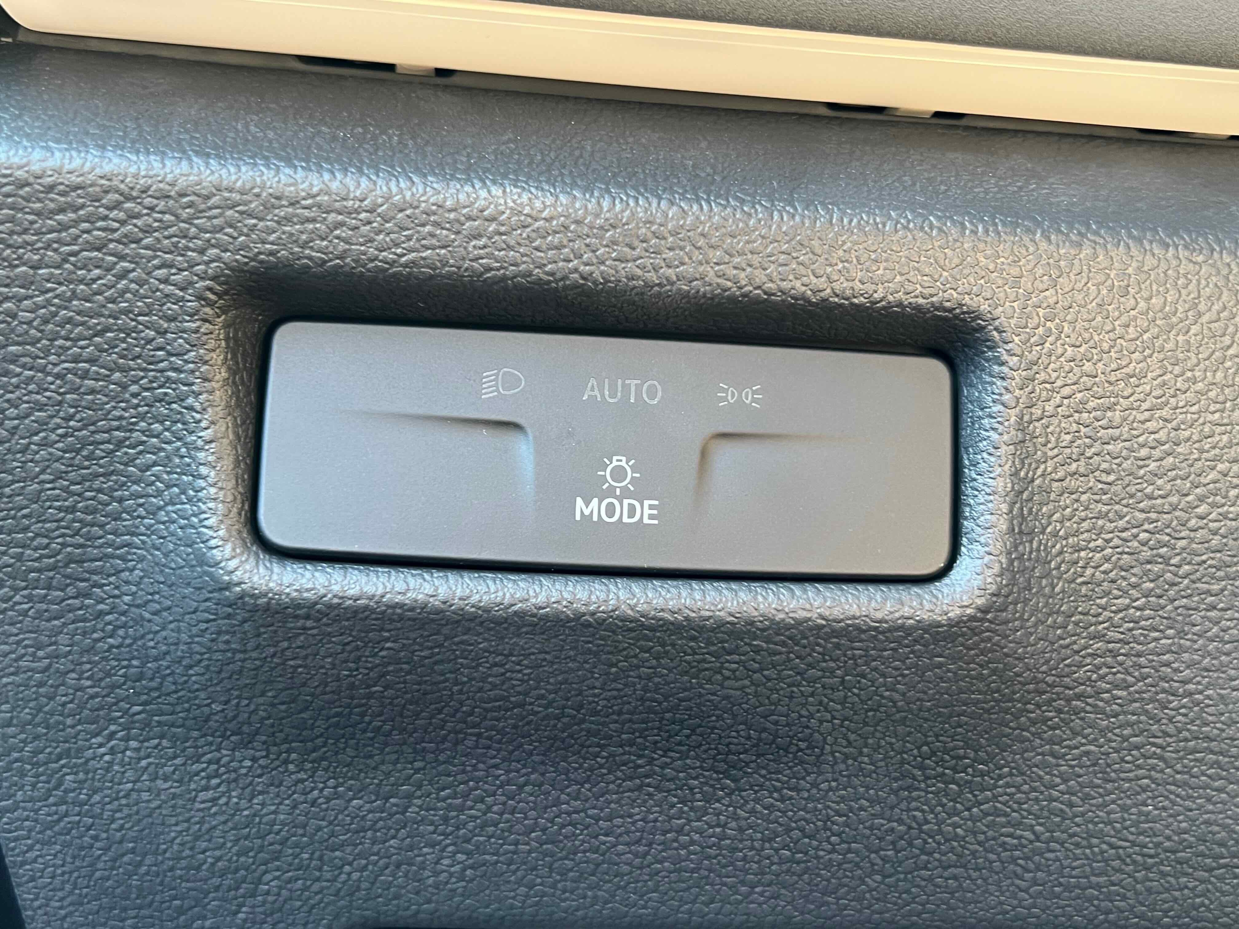 2025 Volkswagen Tiguan SE