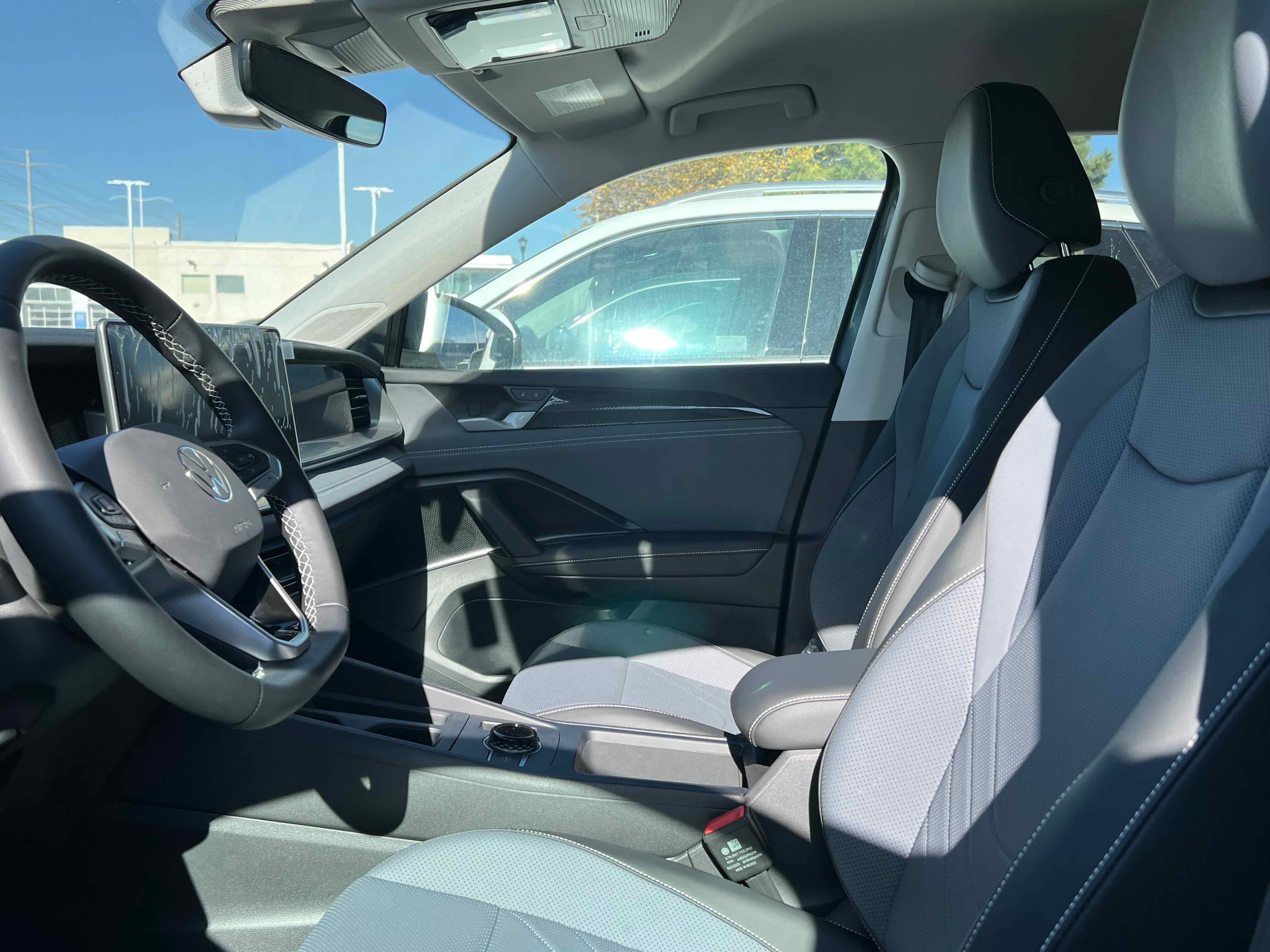 2025 Volkswagen Tiguan SE