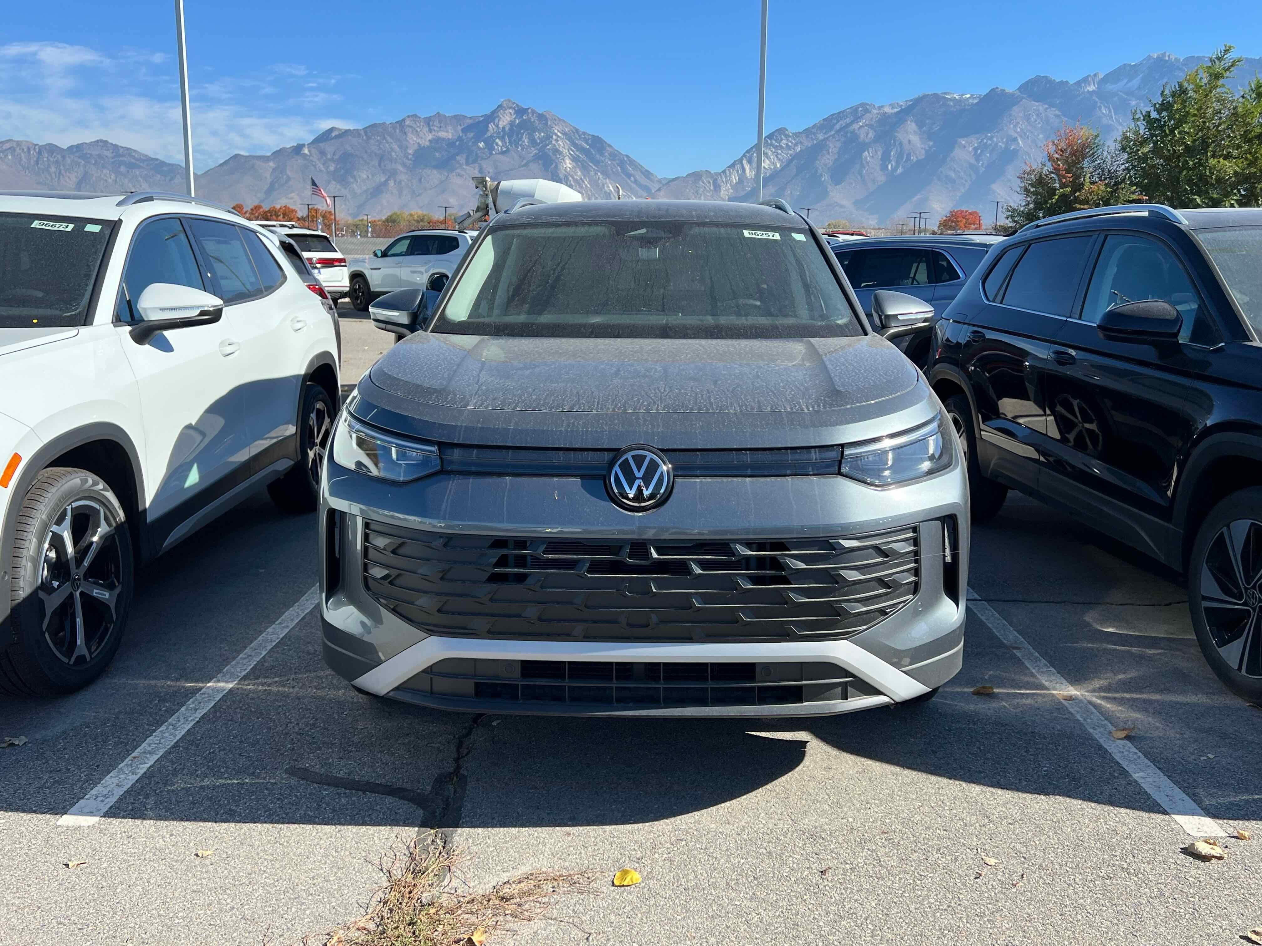 2025 Volkswagen Tiguan SE