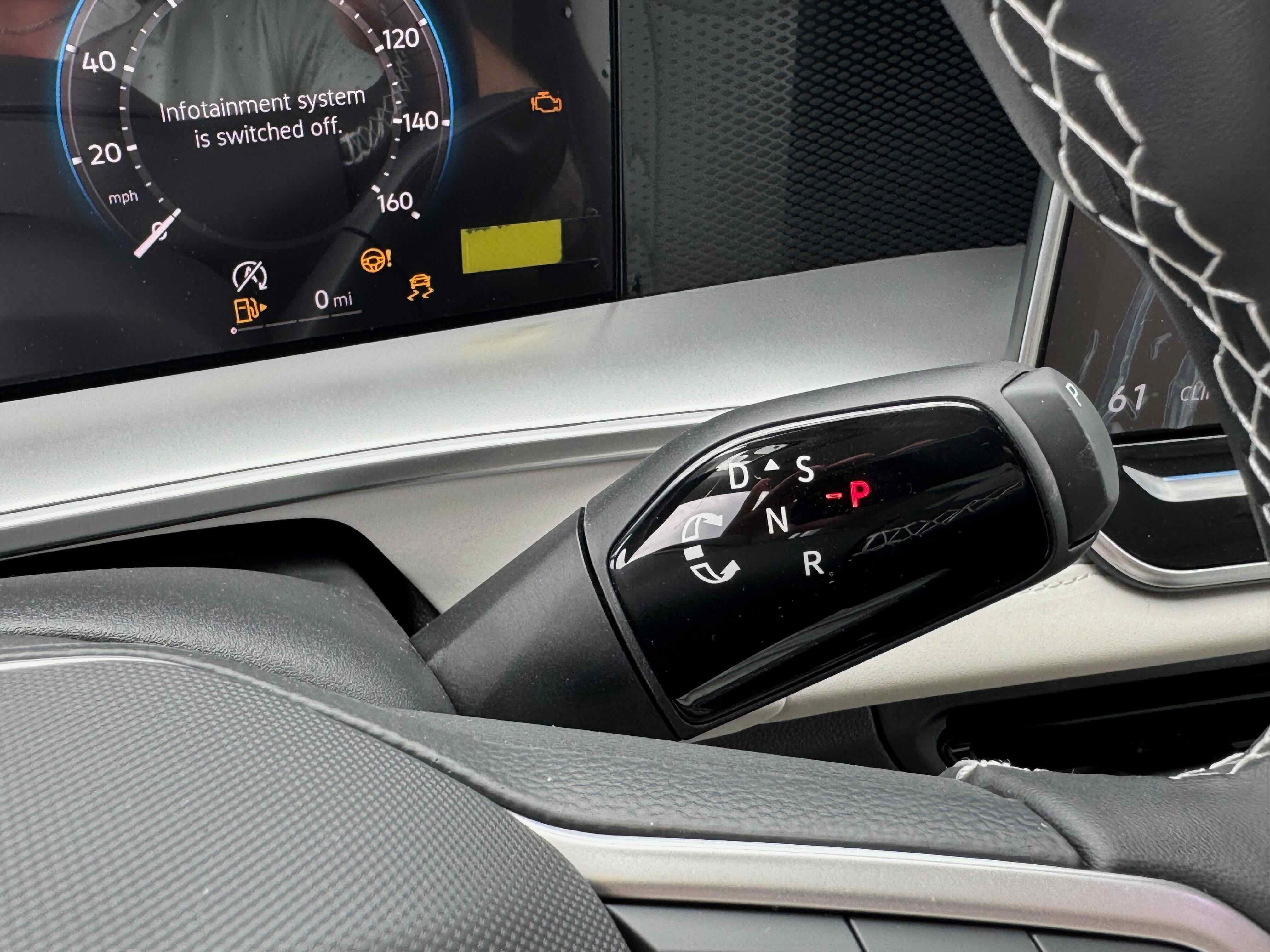 2025 Volkswagen Tiguan SE