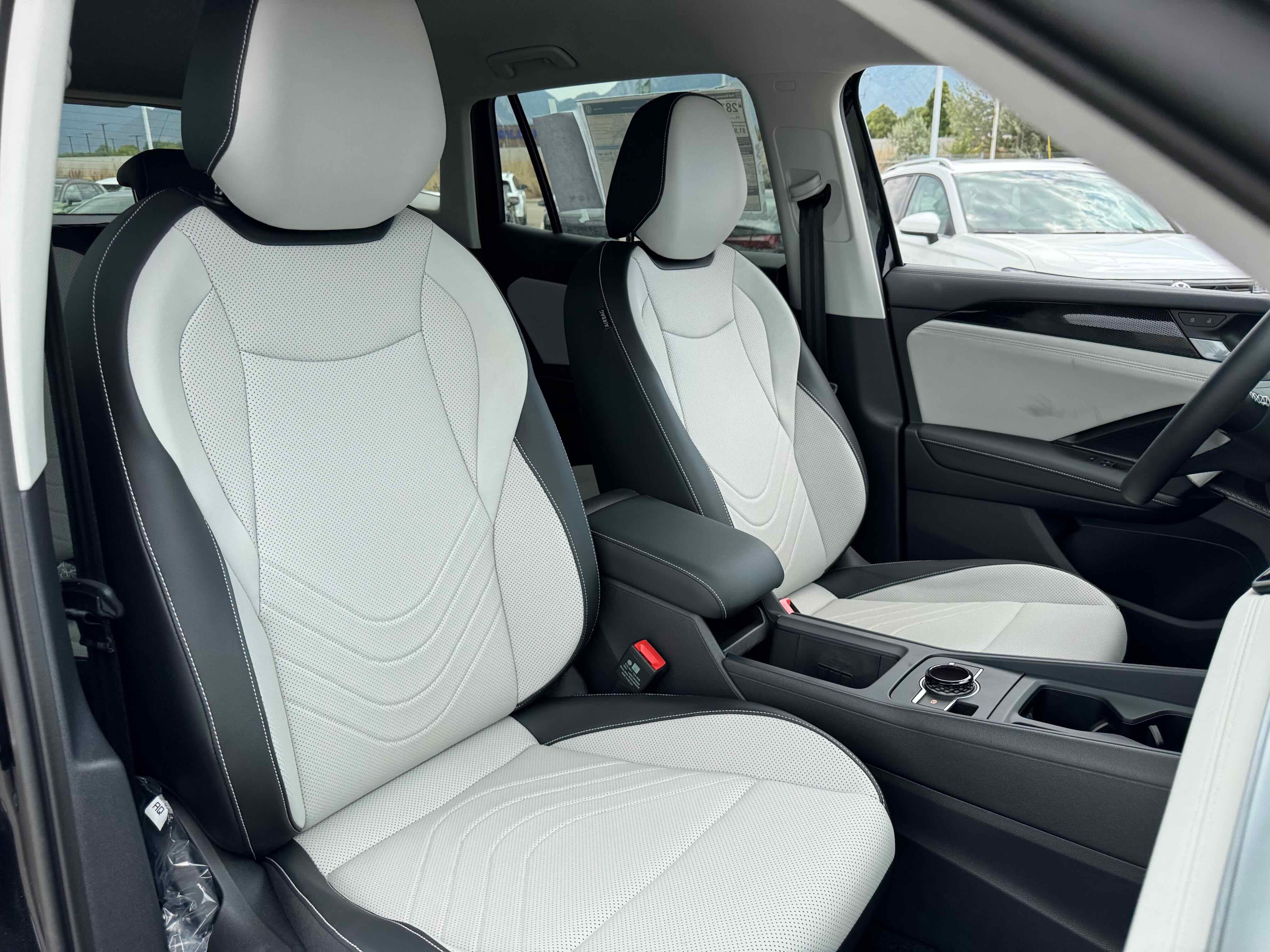 2025 Volkswagen Tiguan SE