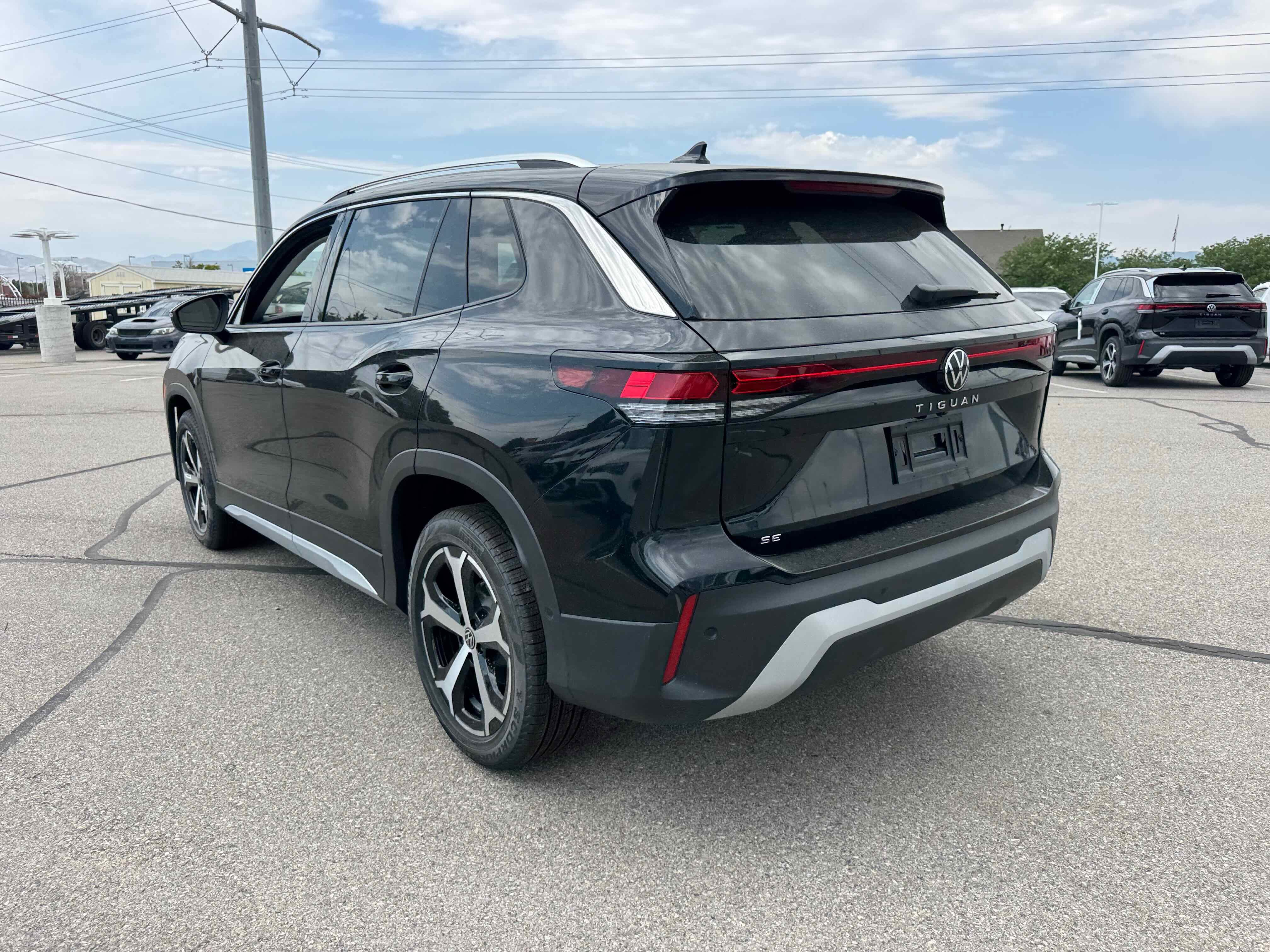 2025 Volkswagen Tiguan SE