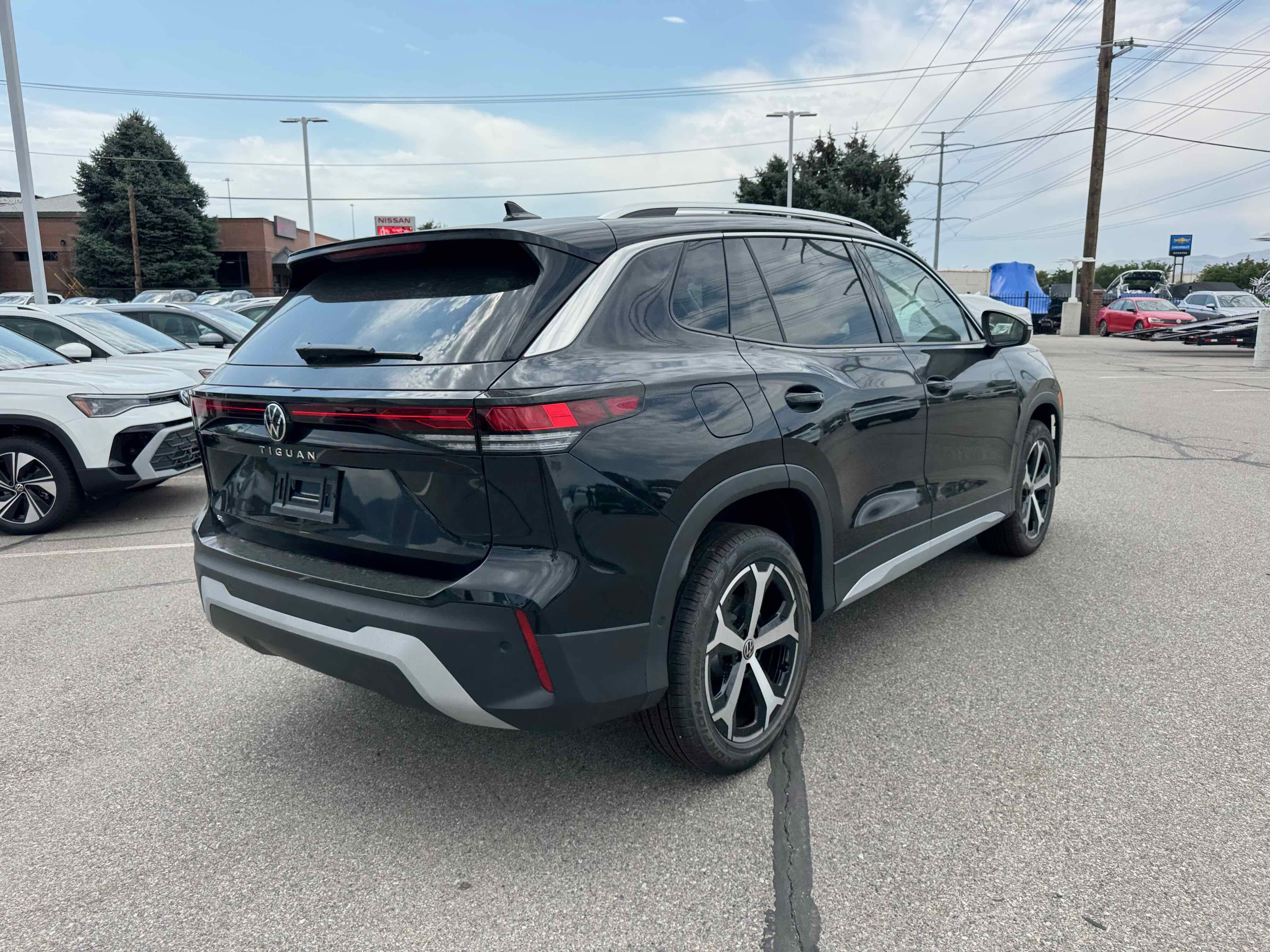 2025 Volkswagen Tiguan SE