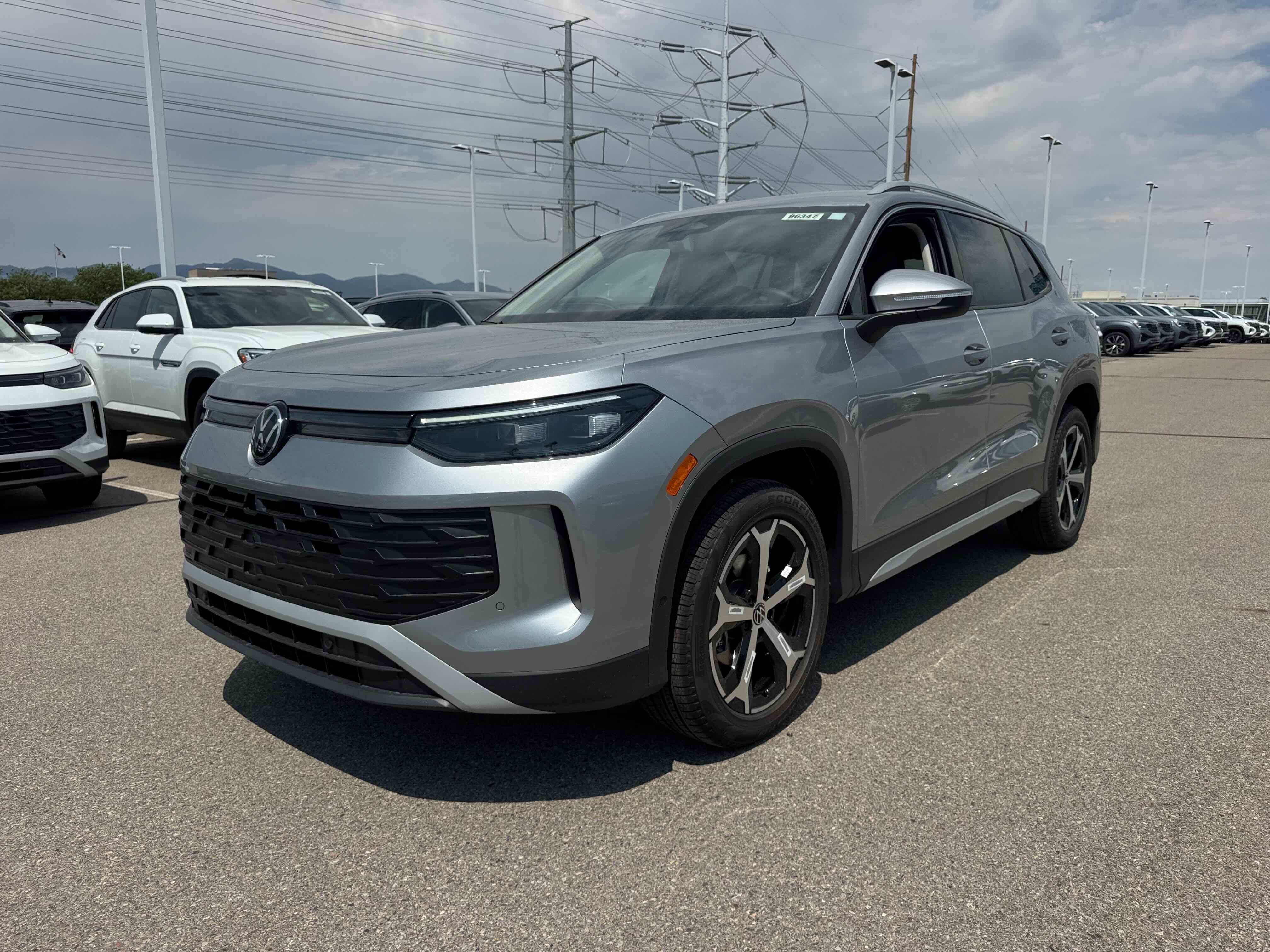 2025 Volkswagen Tiguan SE