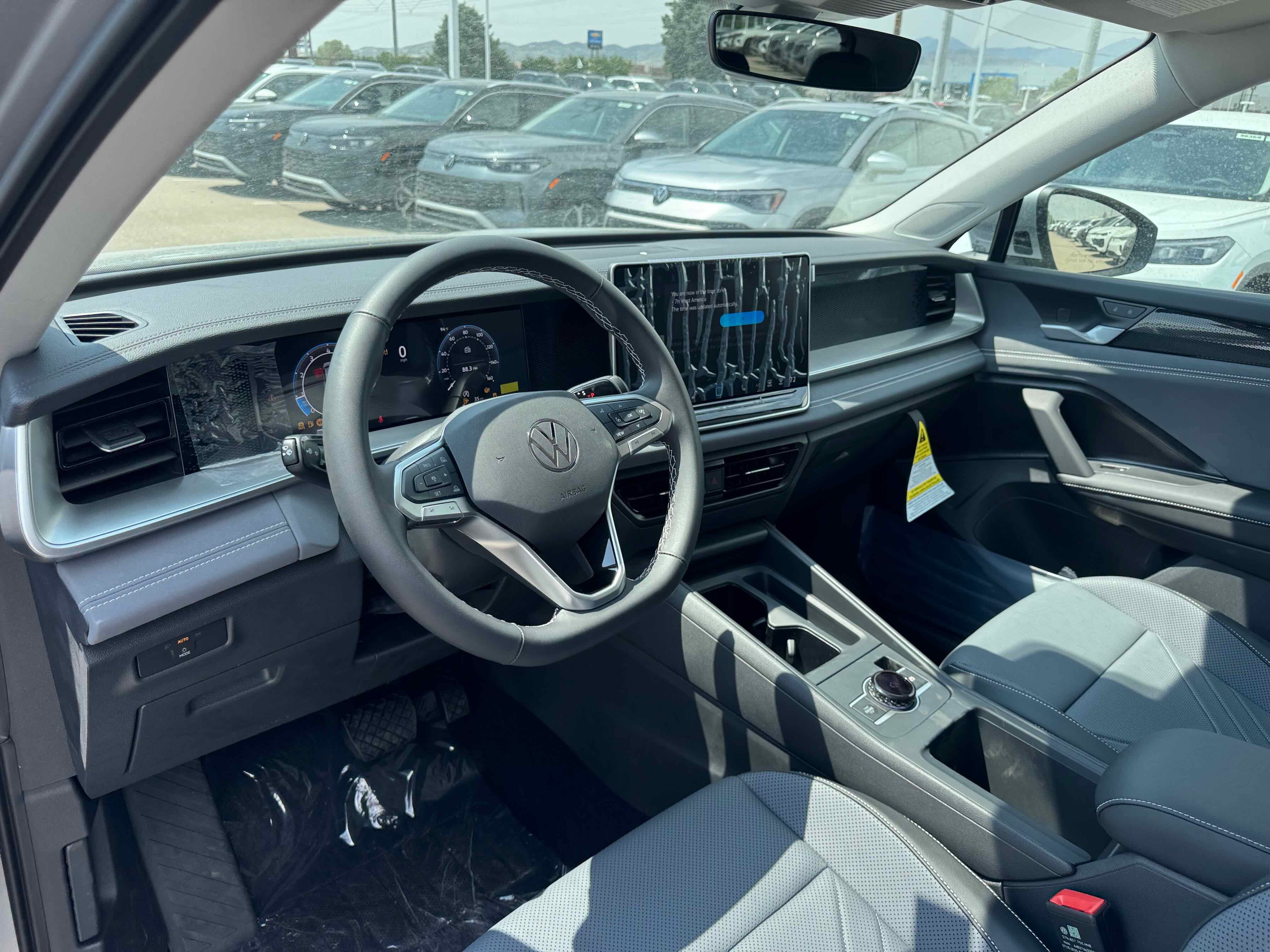 2025 Volkswagen Tiguan SE