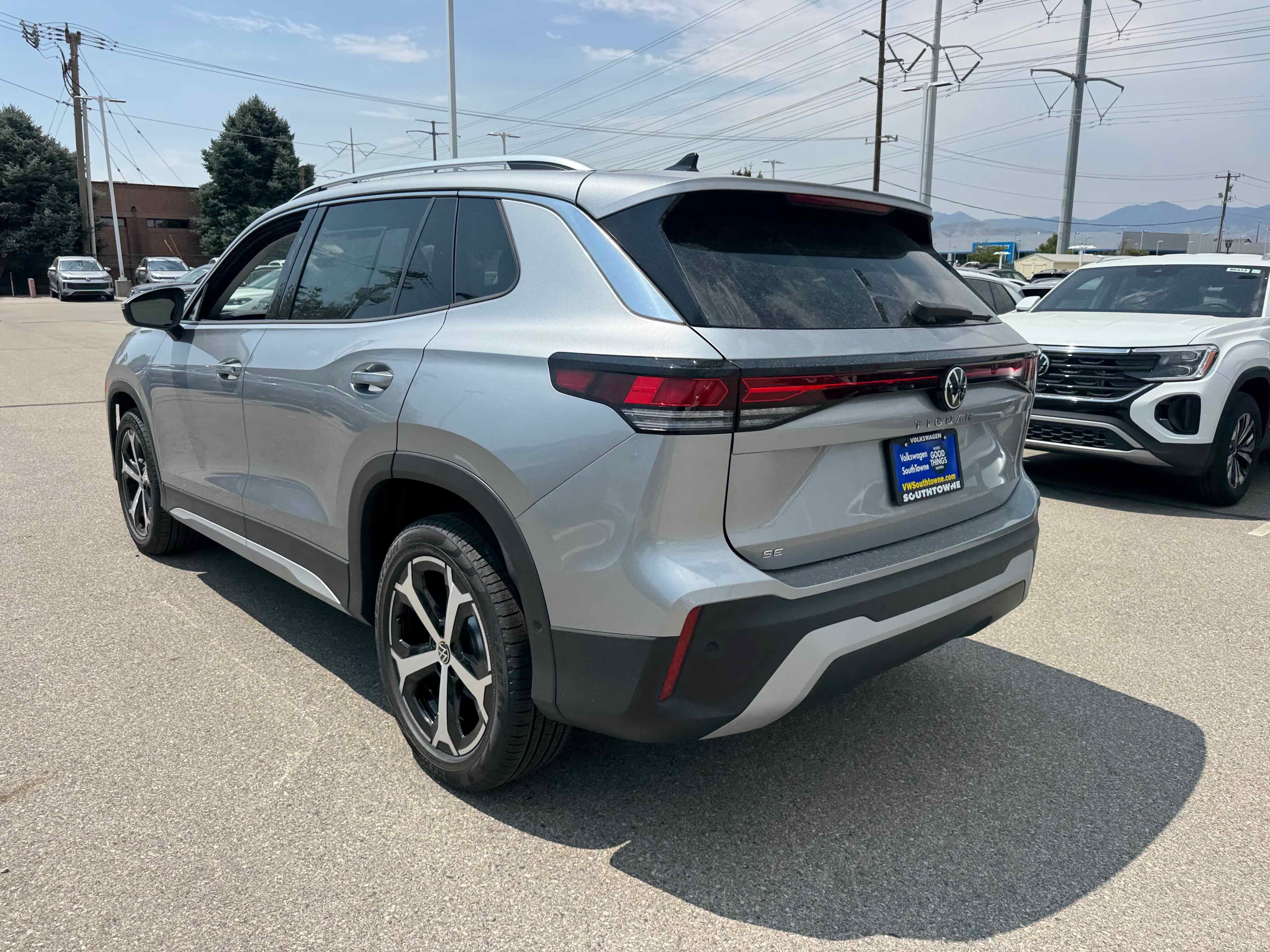 2025 Volkswagen Tiguan SE