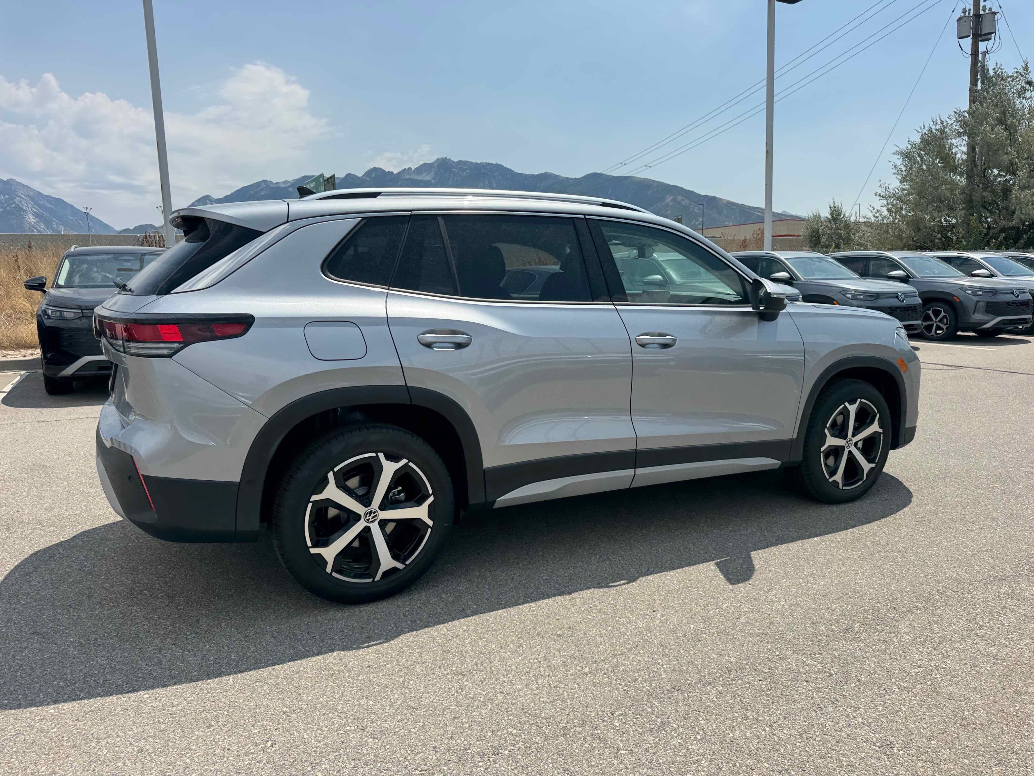 2025 Volkswagen Tiguan SE