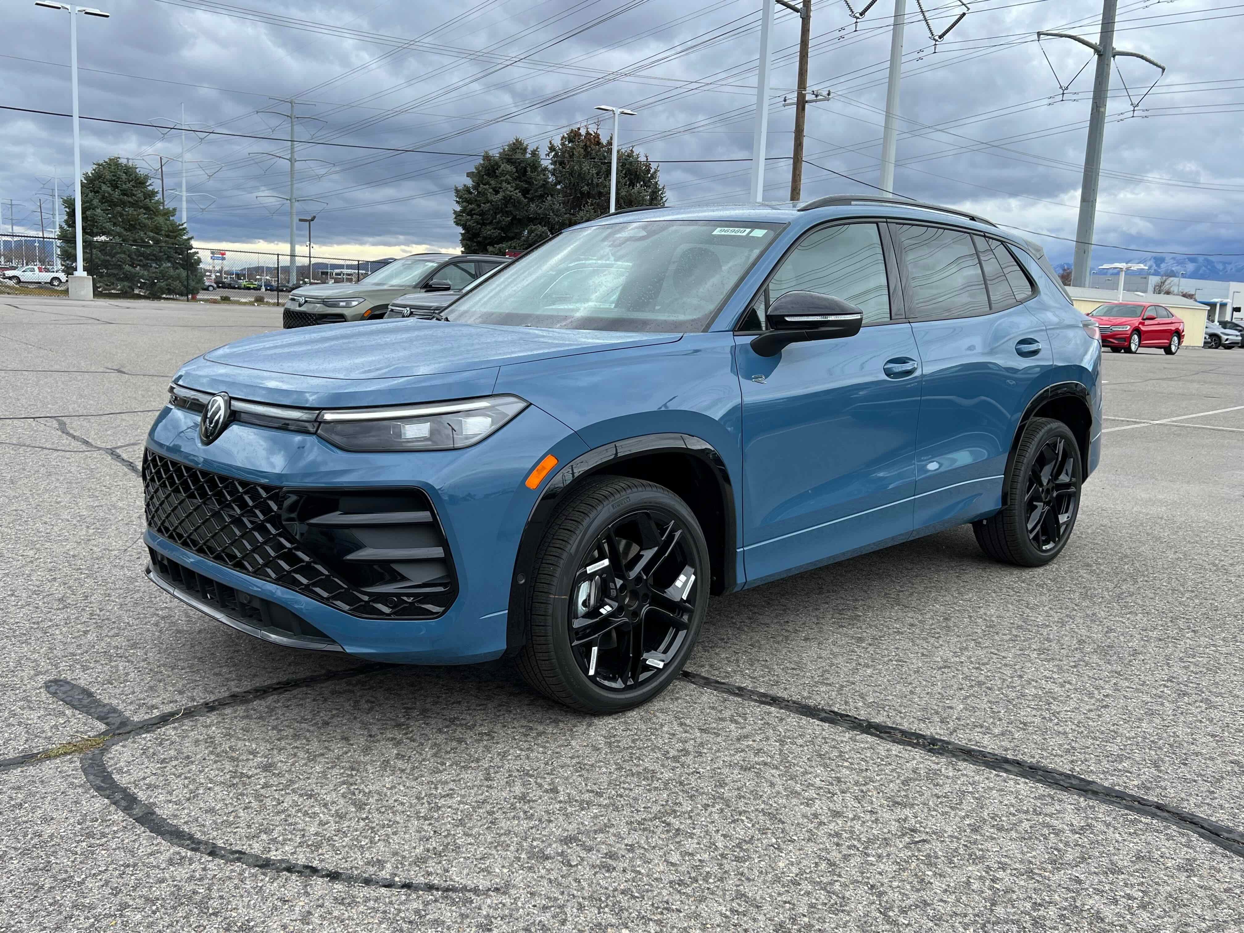 2026 Volkswagen Tiguan SE R-Line Black