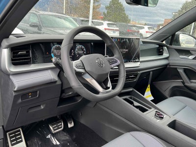 2026 Volkswagen Tiguan SE R-Line Black