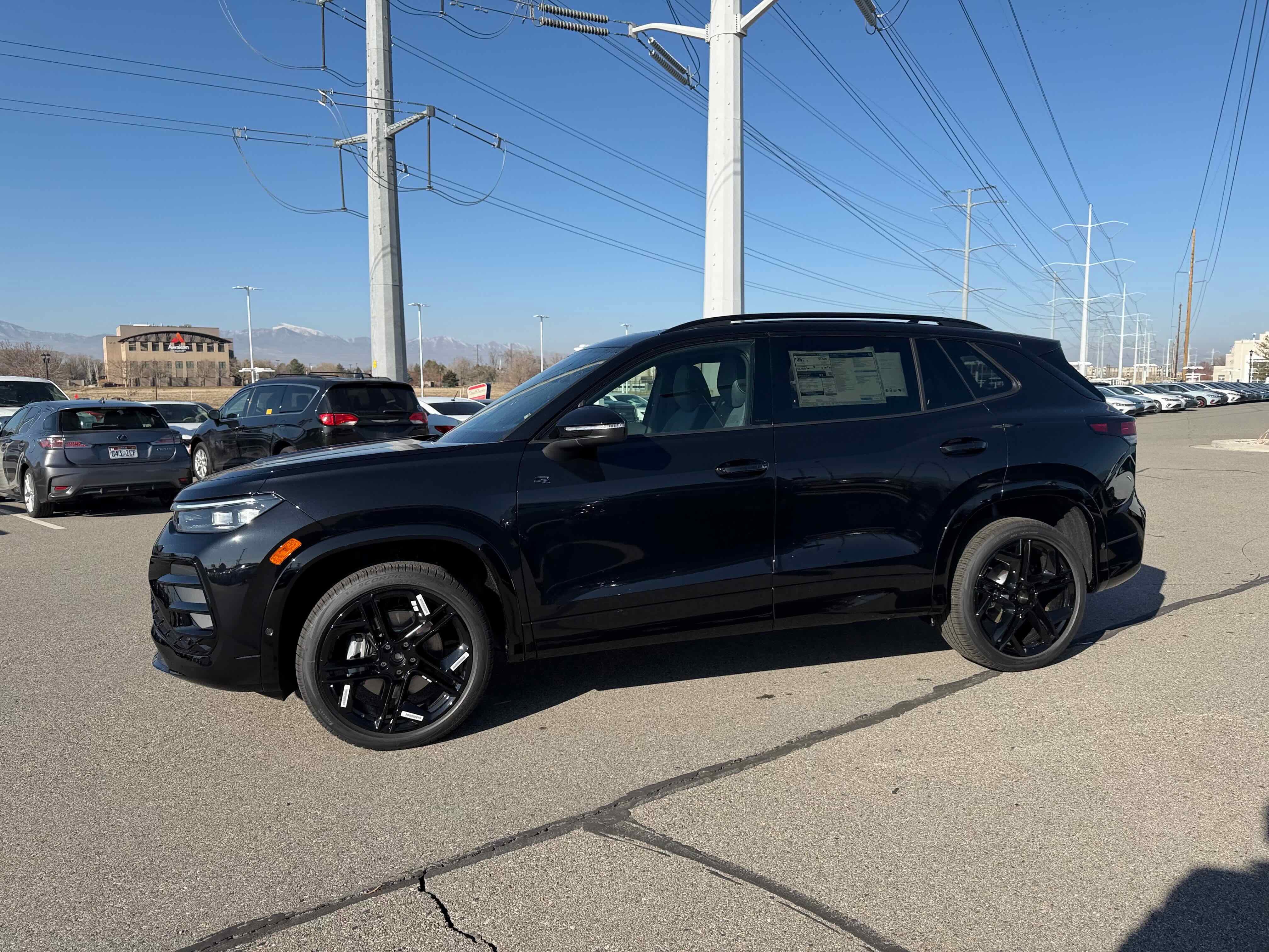 2026 Volkswagen Tiguan SE R-Line Black