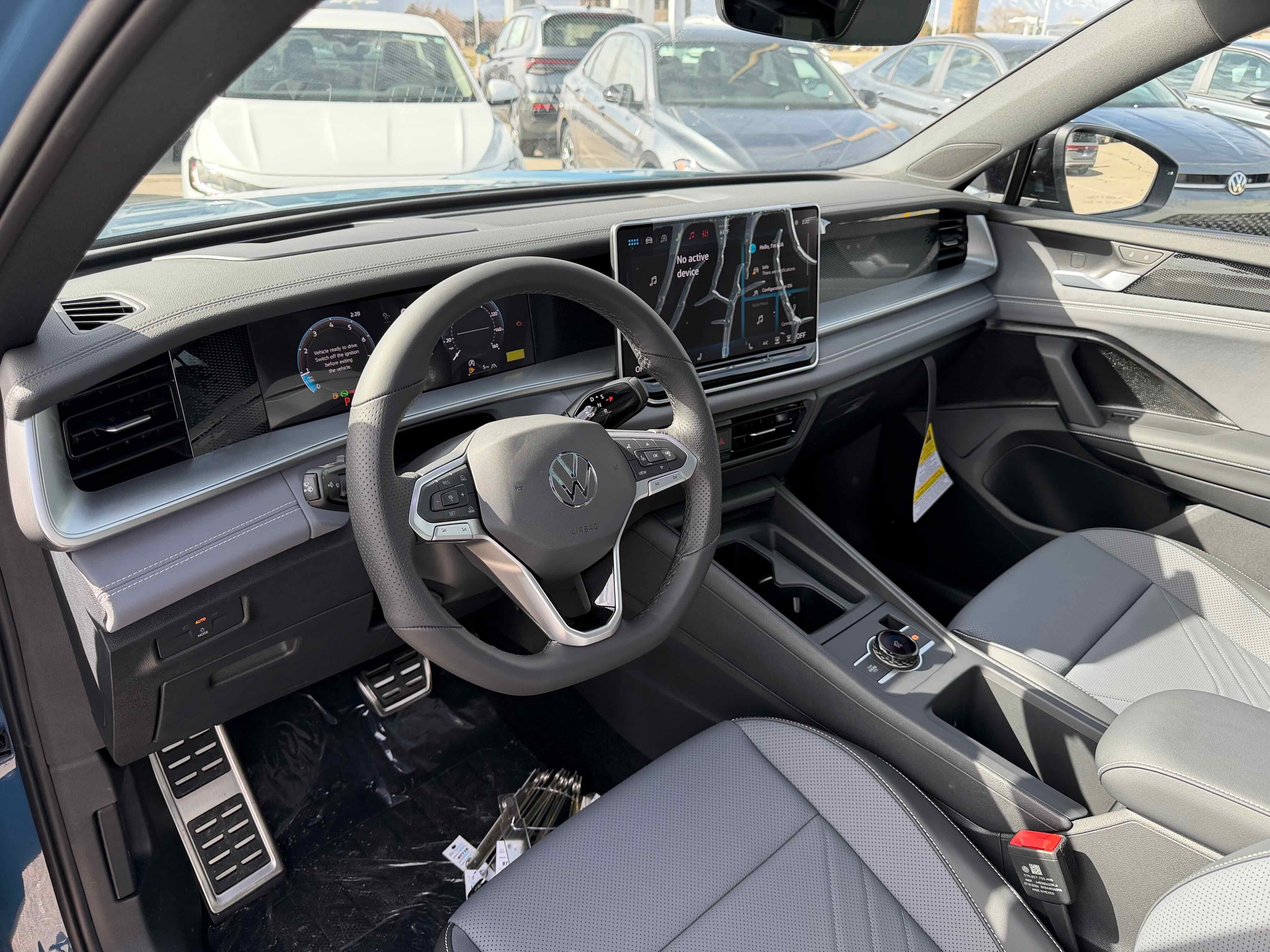 2026 Volkswagen Tiguan SE R-Line Black