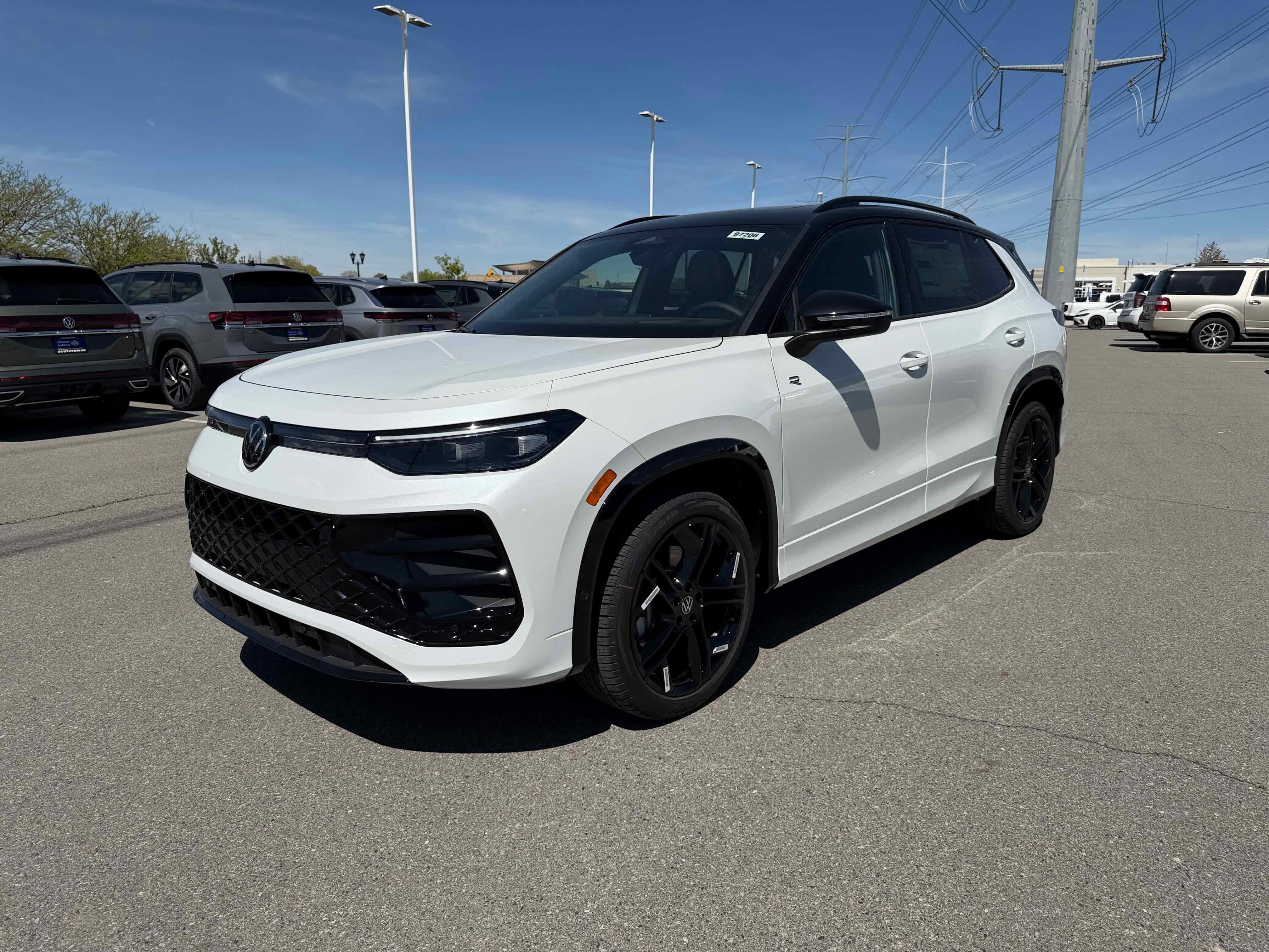 2026 Volkswagen Tiguan SE R-Line Black