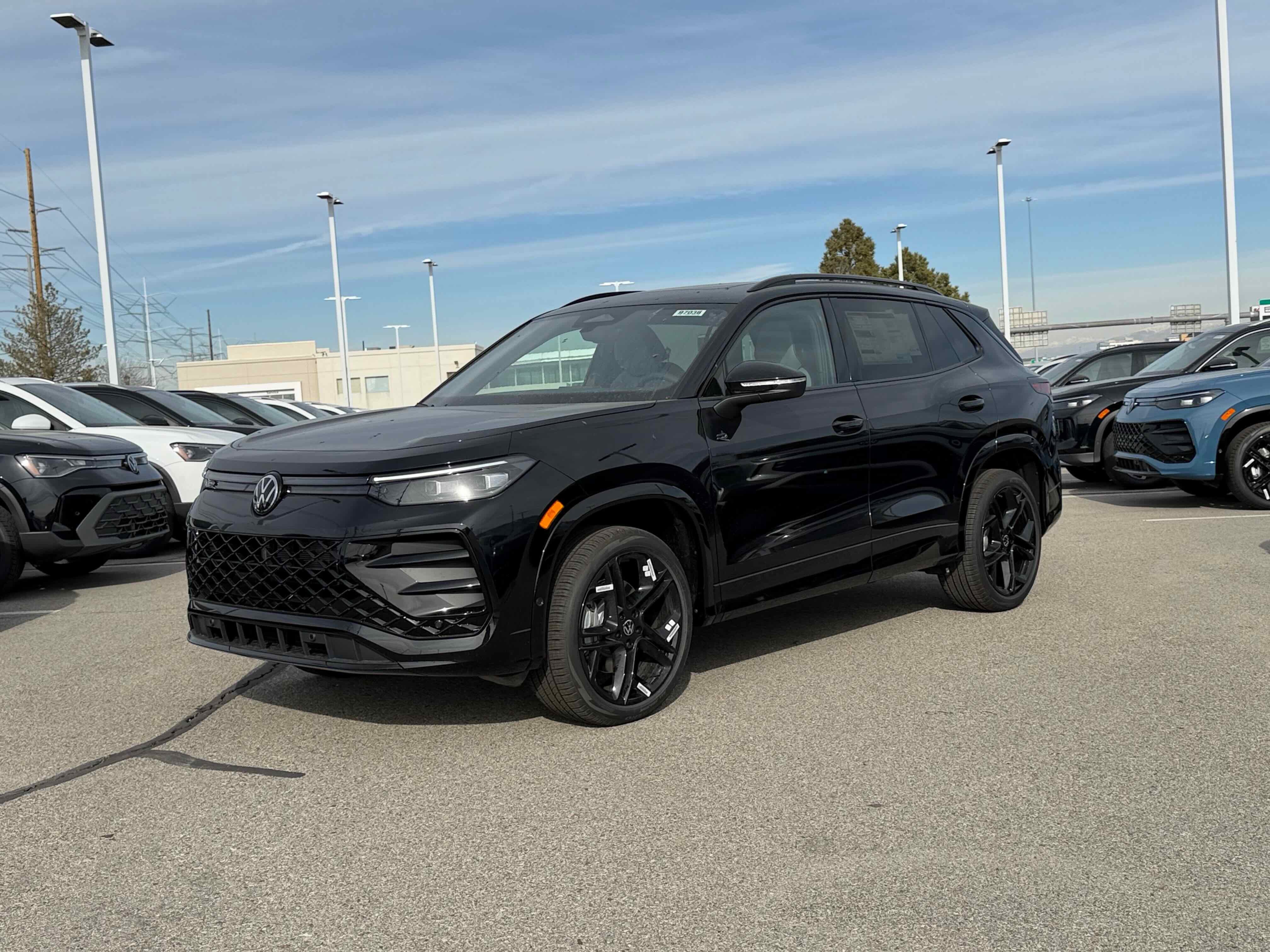 2026 Volkswagen Tiguan SE R-Line Black