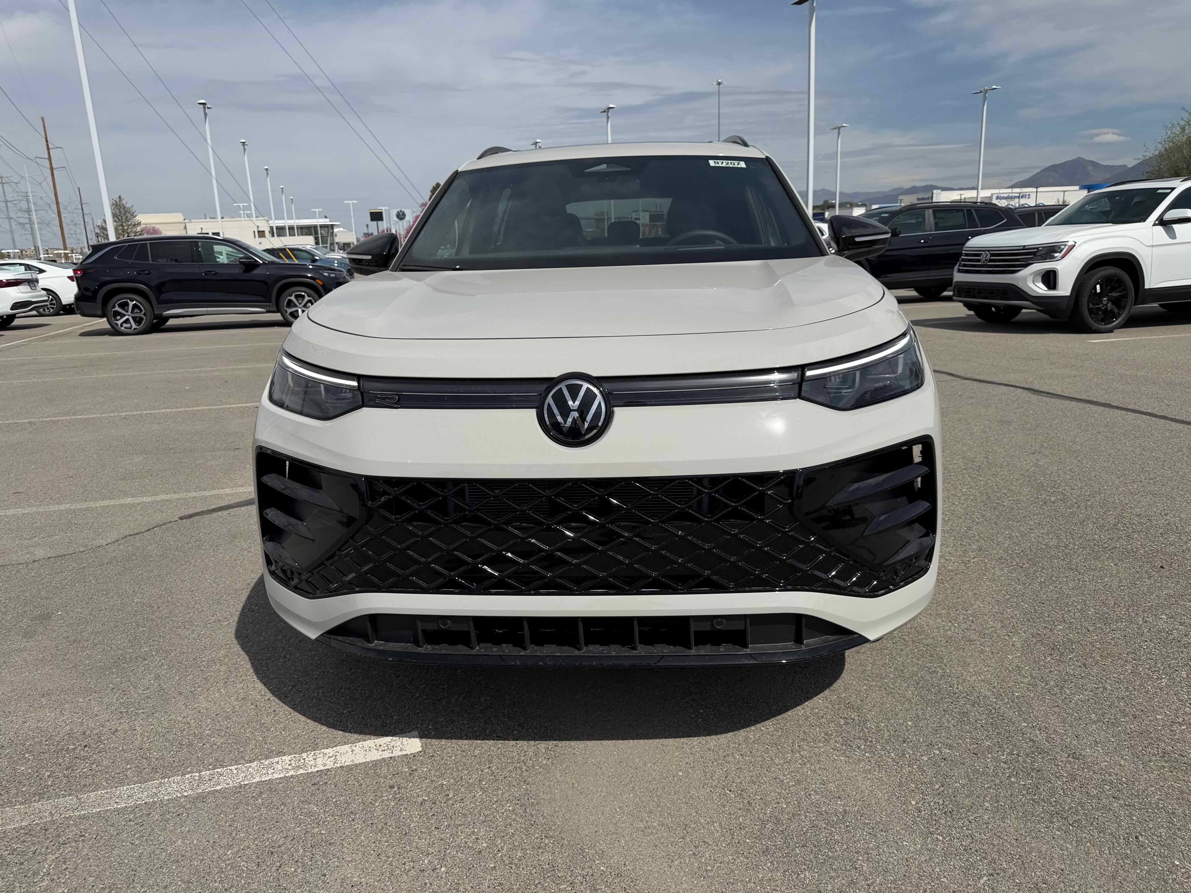 2026 Volkswagen Tiguan SE R-Line Black