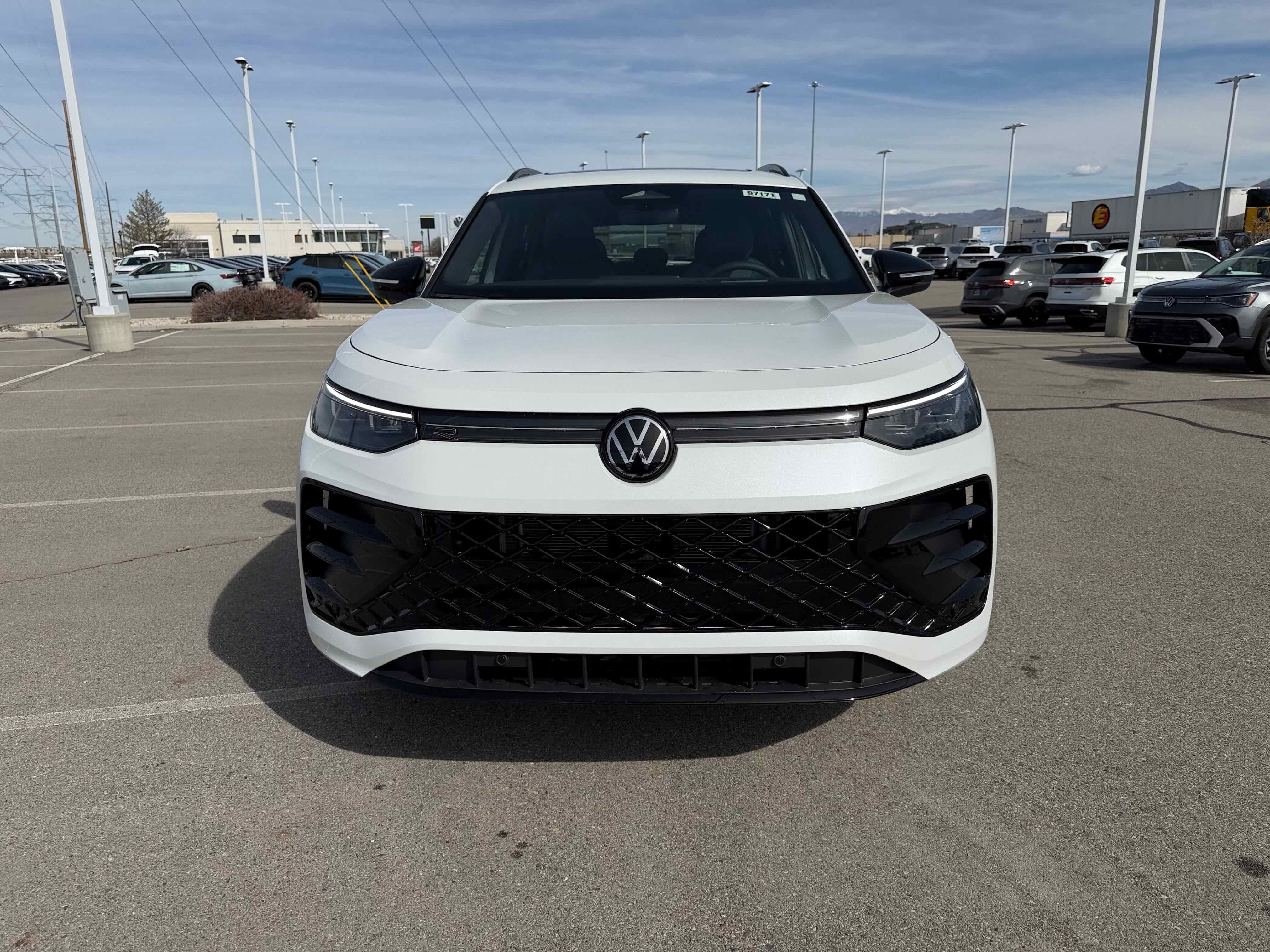 2026 Volkswagen Tiguan SE R-Line Black