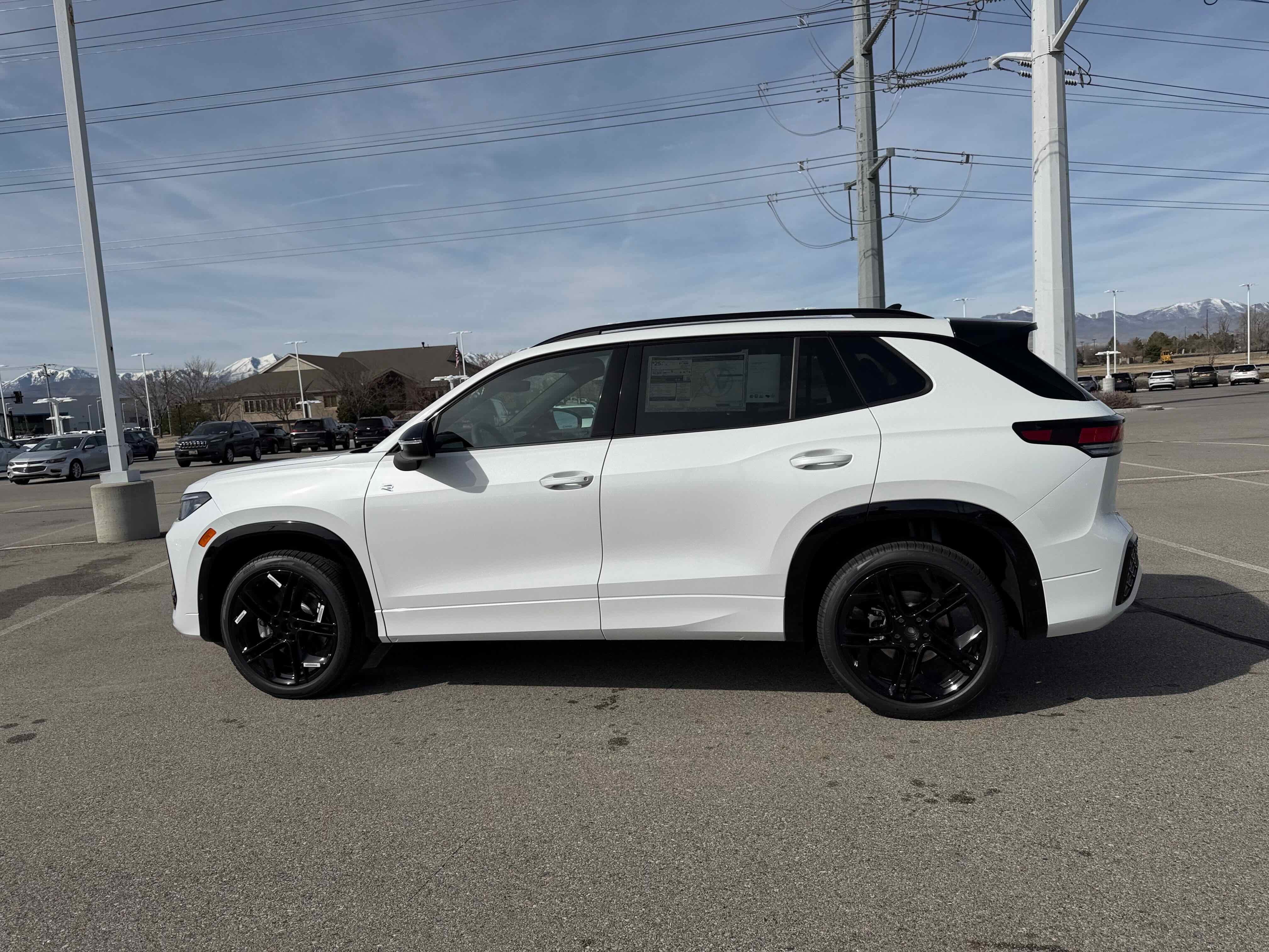 2026 Volkswagen Tiguan SE R-Line Black