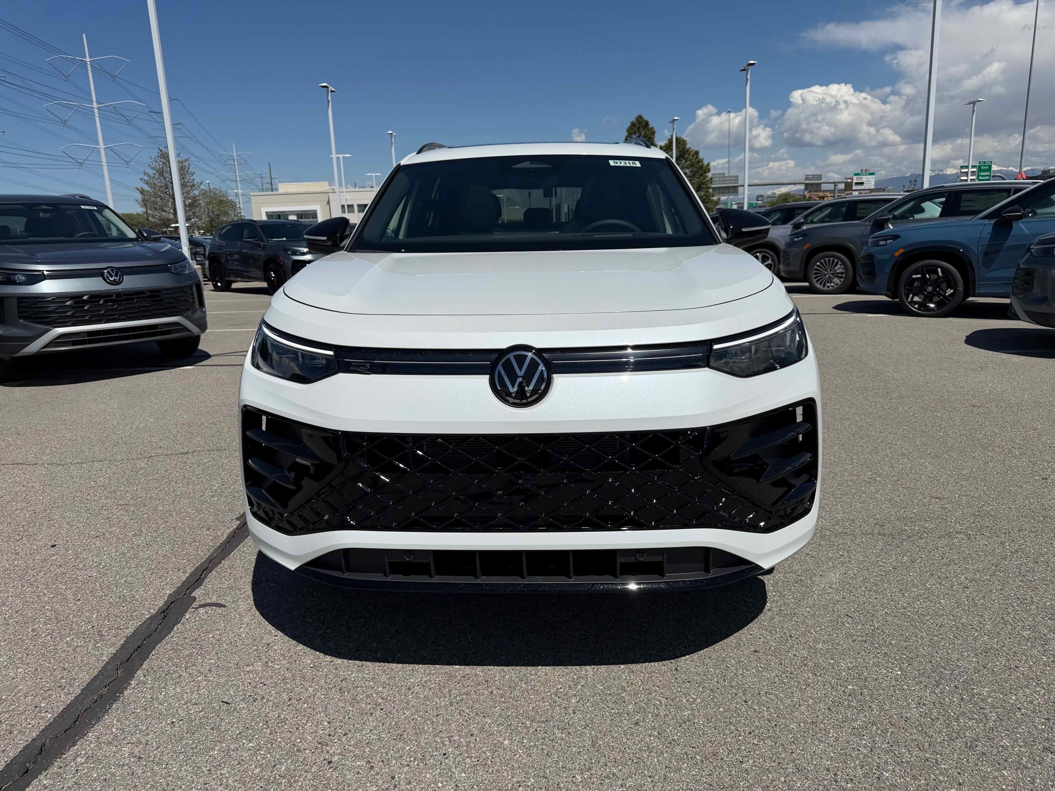 2026 Volkswagen Tiguan SE R-Line Black