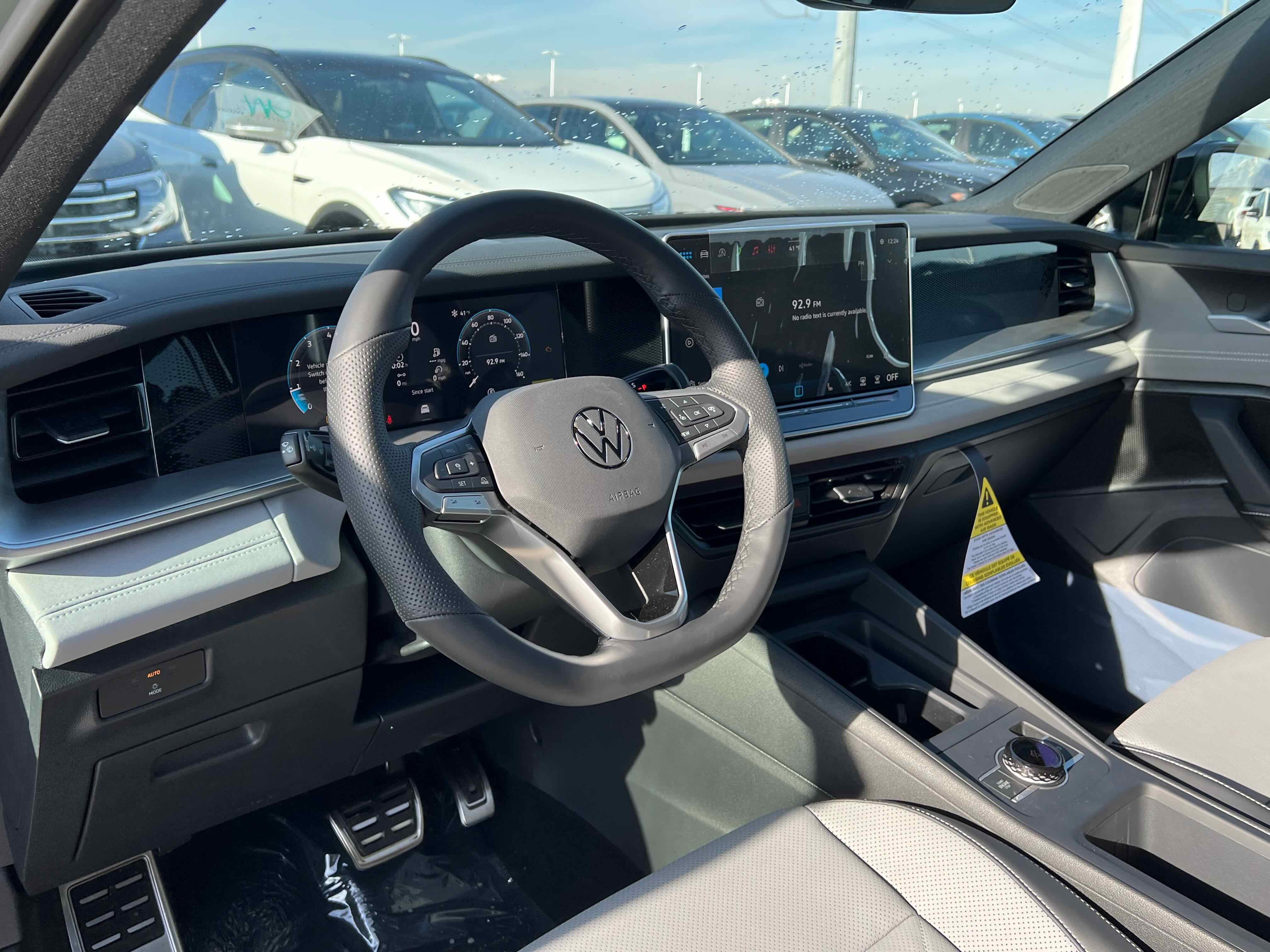 2026 Volkswagen Tiguan SE R-Line Black