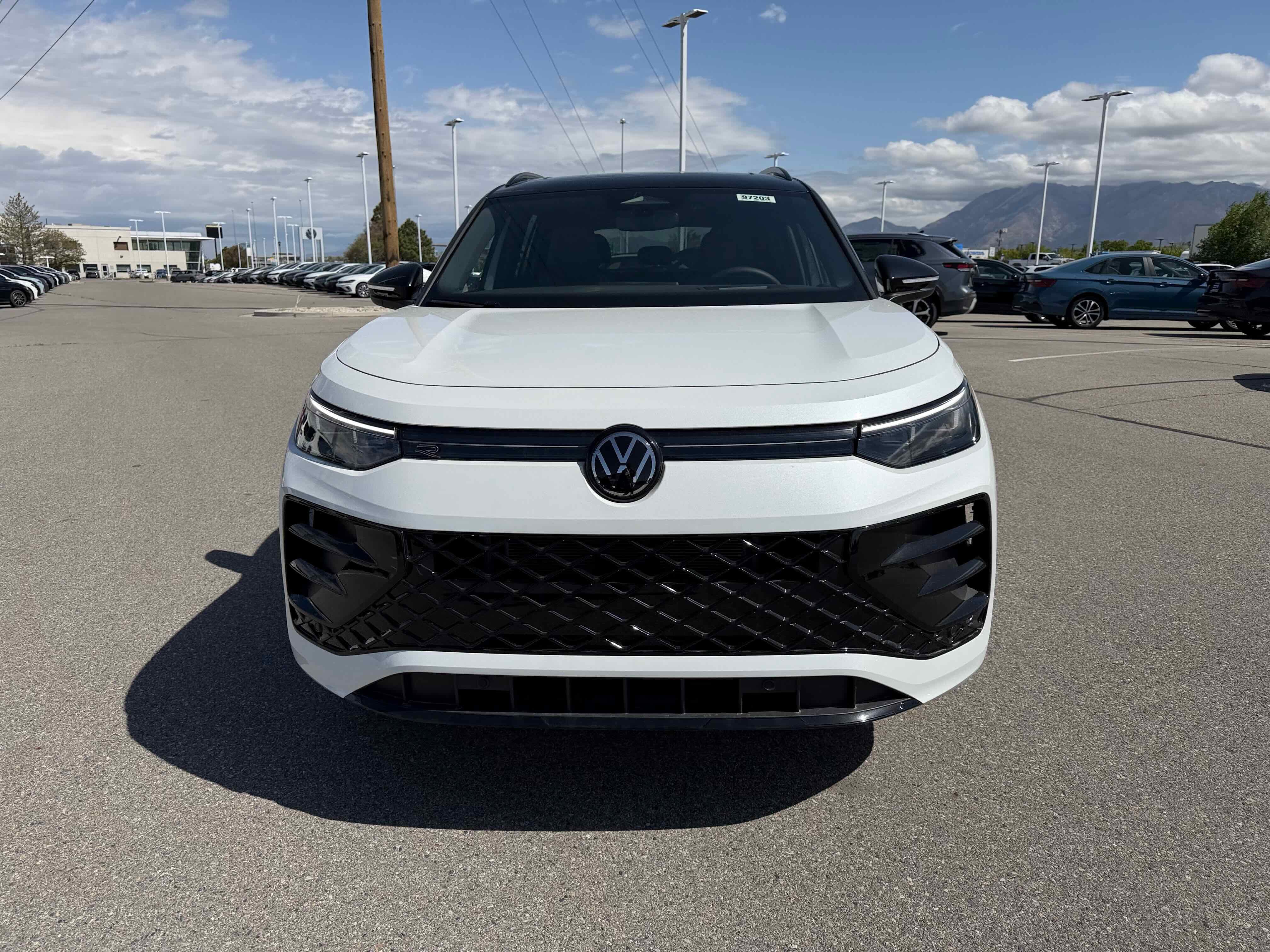 2026 Volkswagen Tiguan SE R-Line Black
