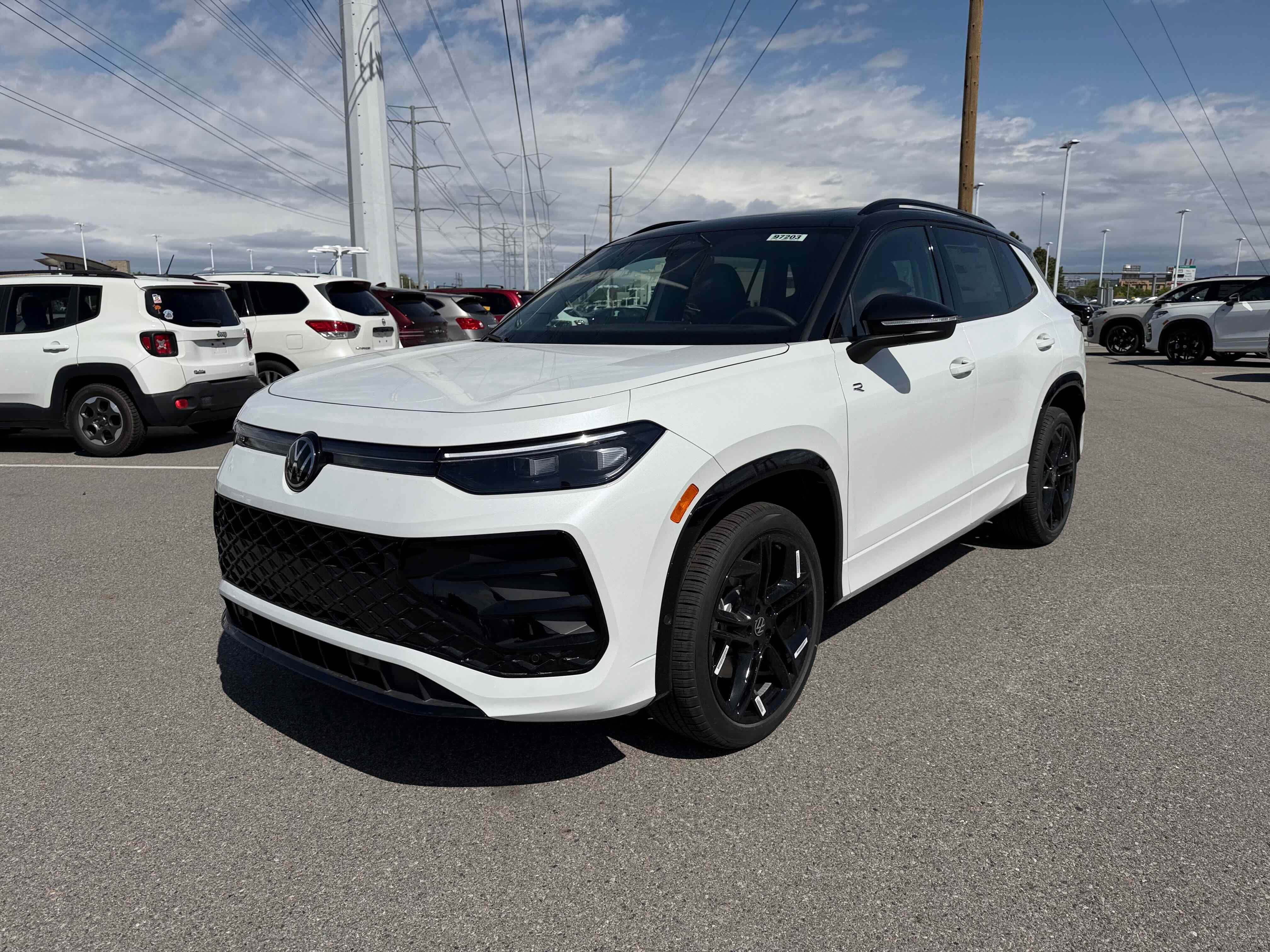 2026 Volkswagen Tiguan SE R-Line Black
