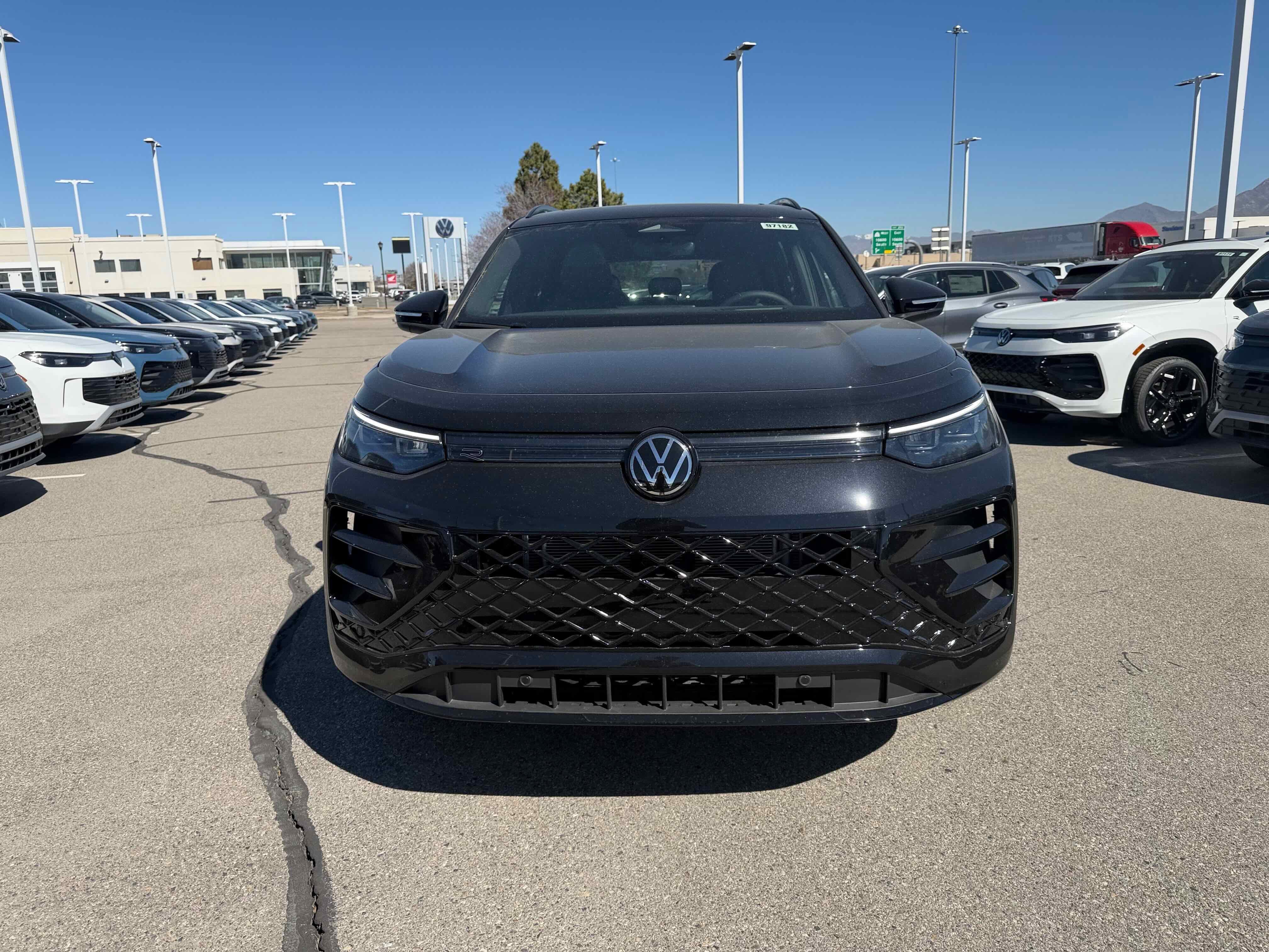 2026 Volkswagen Tiguan SE R-Line Black