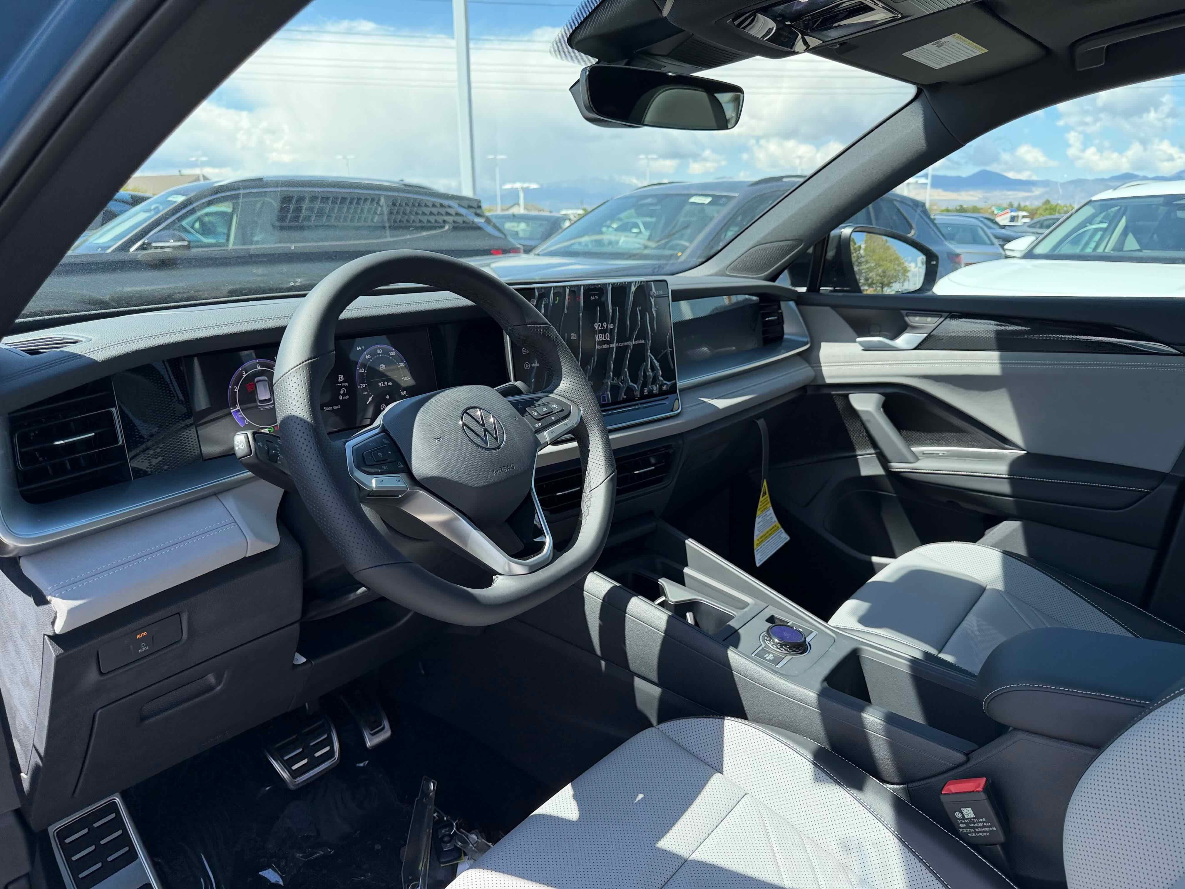 2026 Volkswagen Tiguan SE R-Line Black