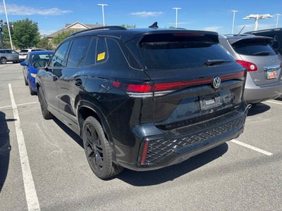 2025 Volkswagen Tiguan SE R-Line Black