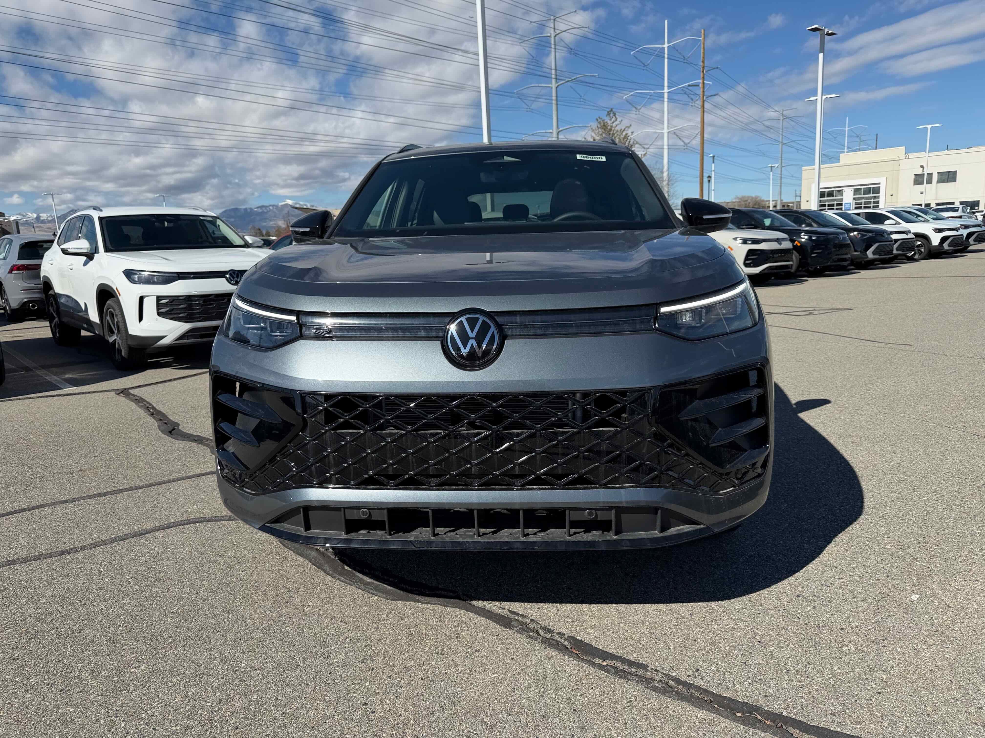 2026 Volkswagen Tiguan SE R-Line Black