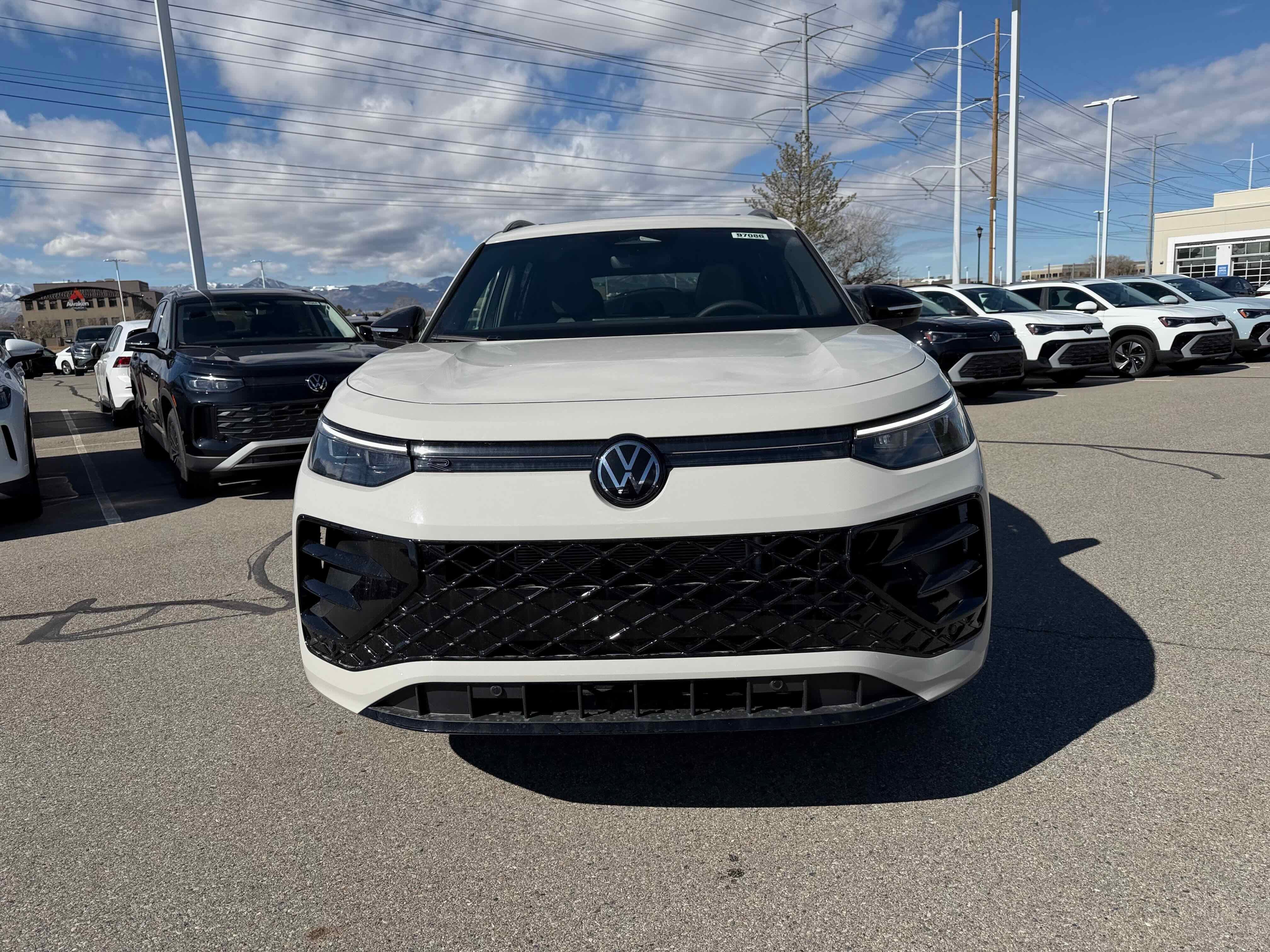 2026 Volkswagen Tiguan SE R-Line Black