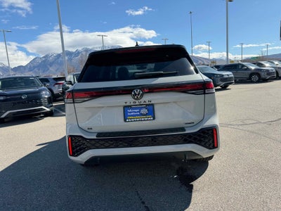 2026 Volkswagen Tiguan SE R-Line Black