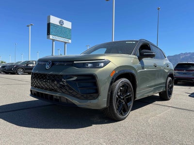 2025 Volkswagen Tiguan SE R-Line Black