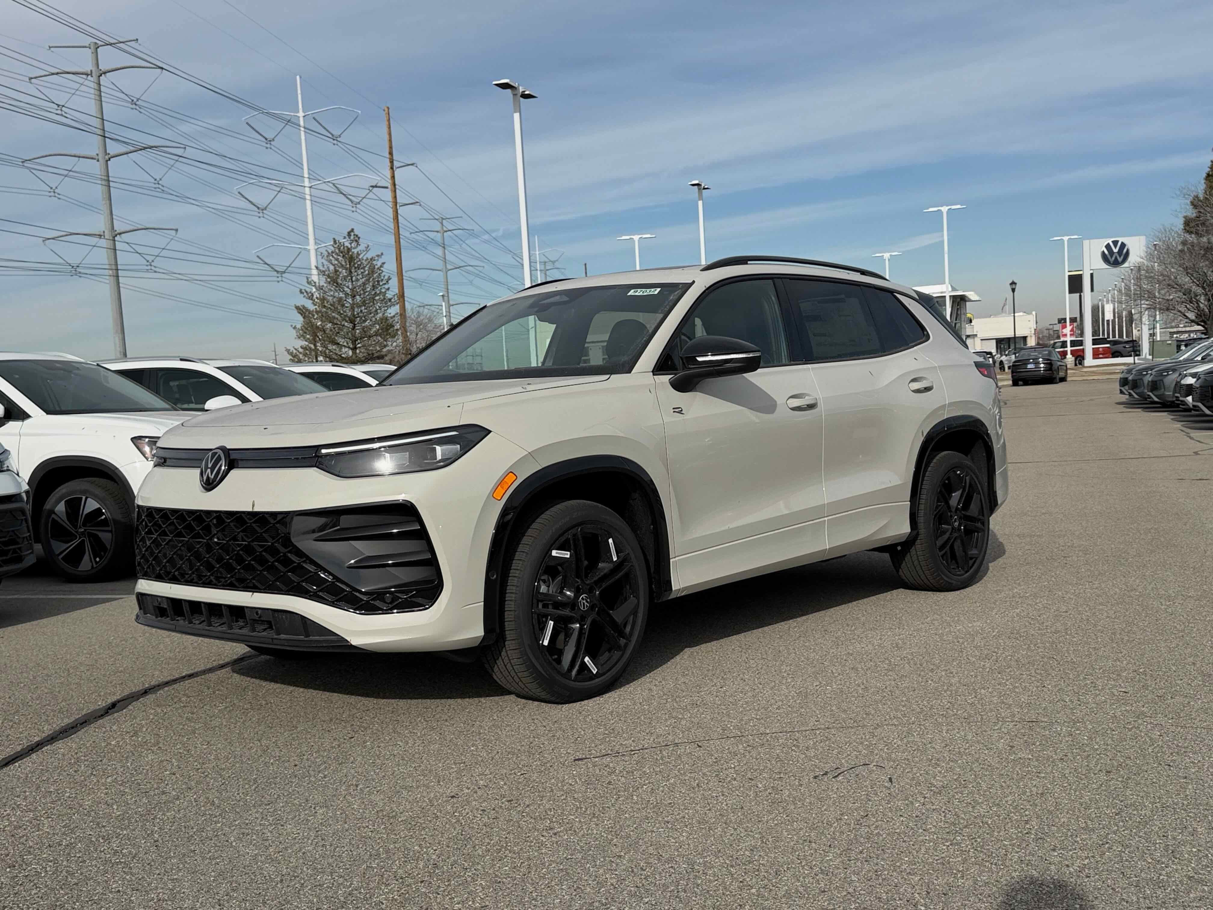 2026 Volkswagen Tiguan SE R-Line Black