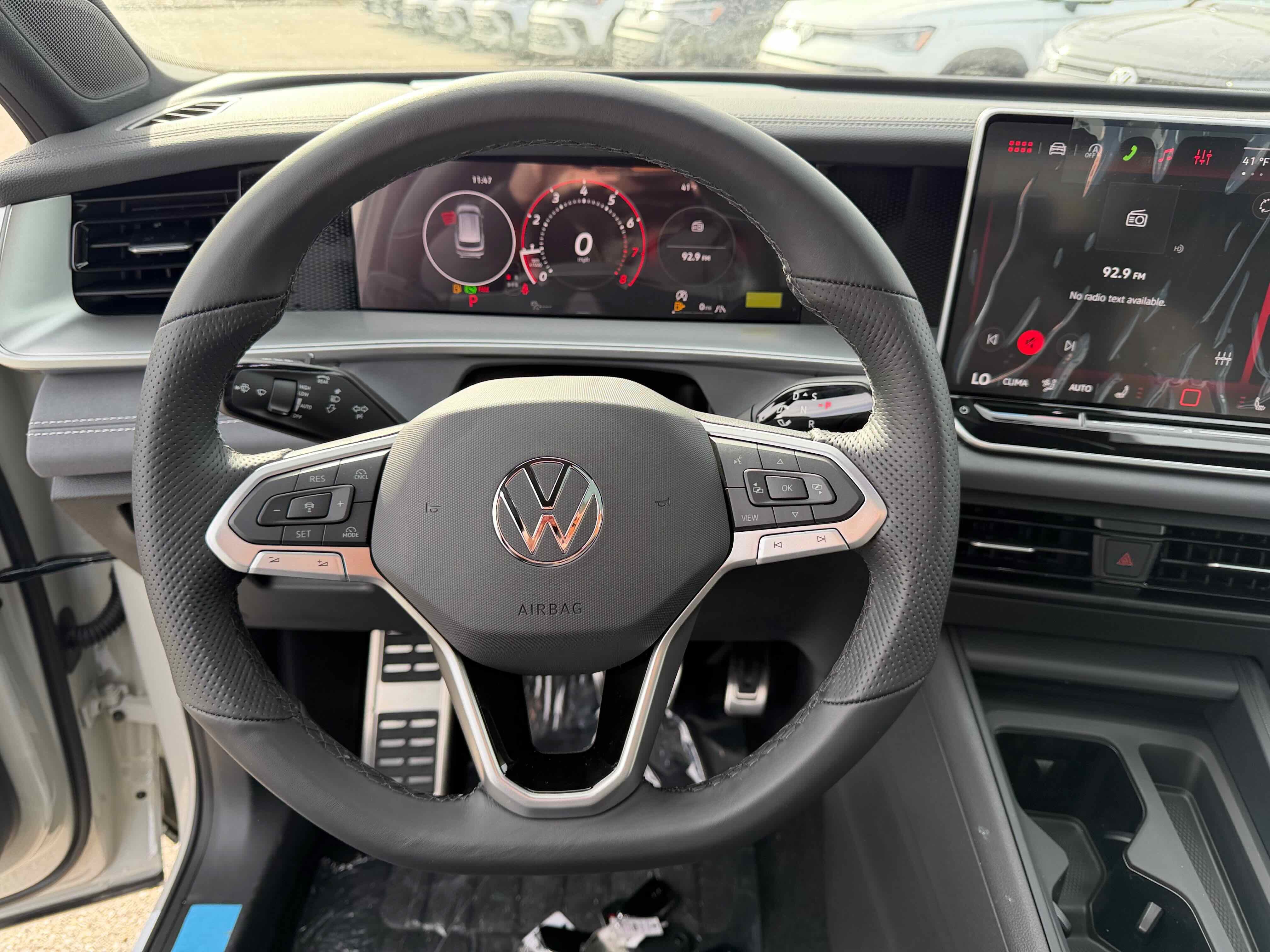 2026 Volkswagen Tiguan SE R-Line Black