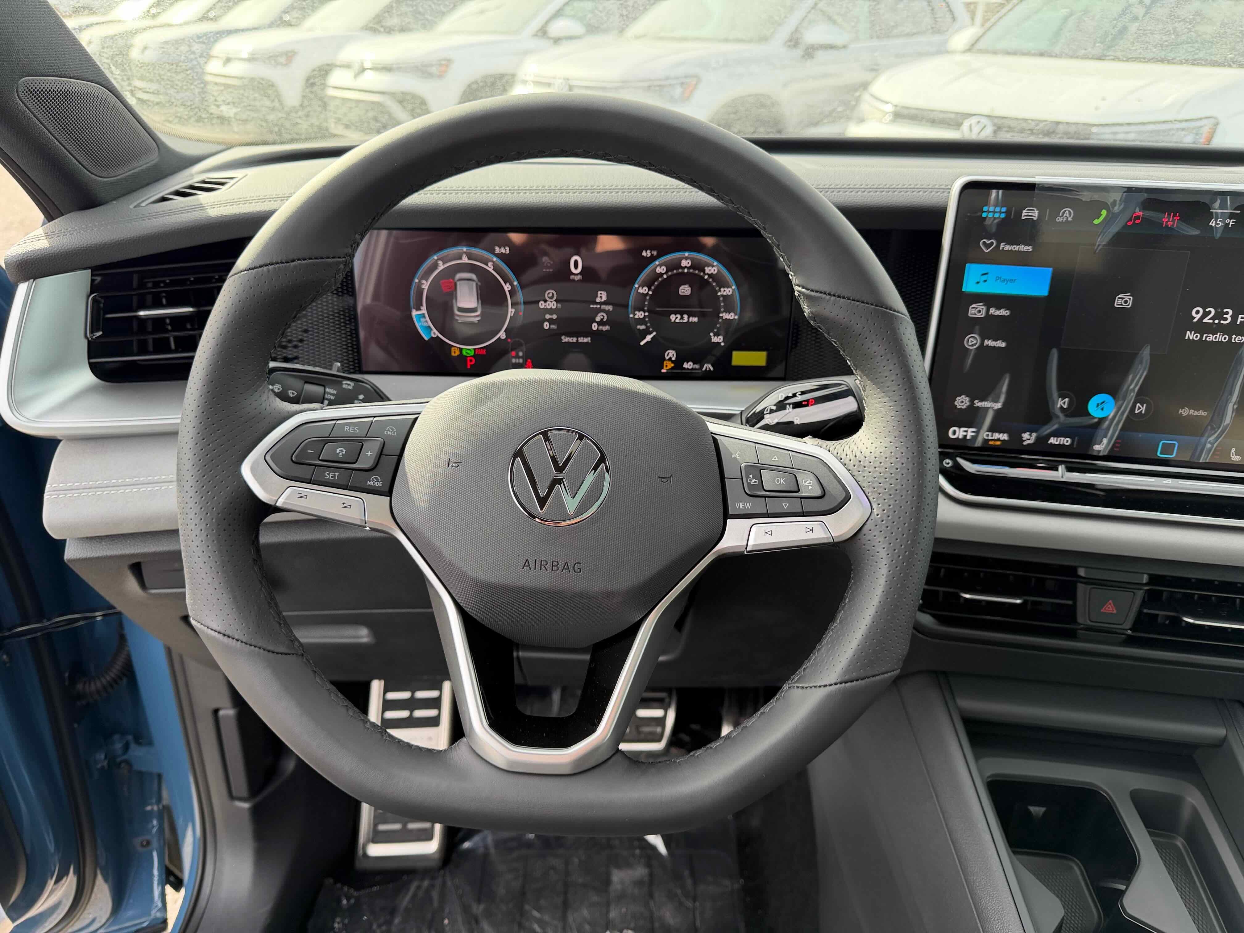 2026 Volkswagen Tiguan SE R-Line Black