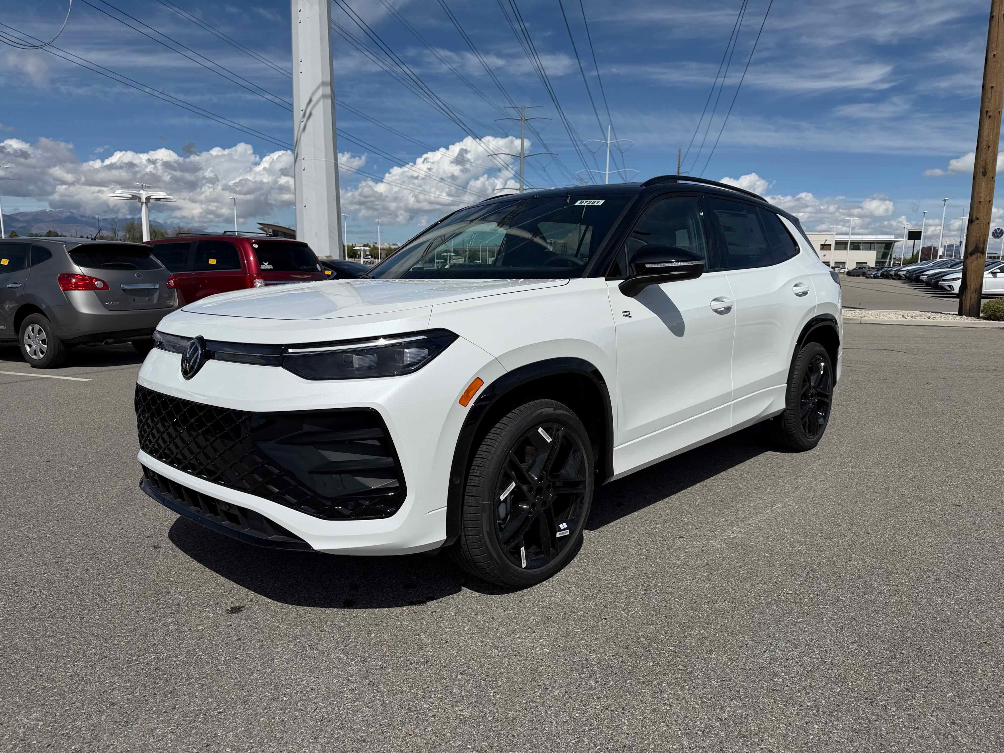 2026 Volkswagen Tiguan SE R-Line Black