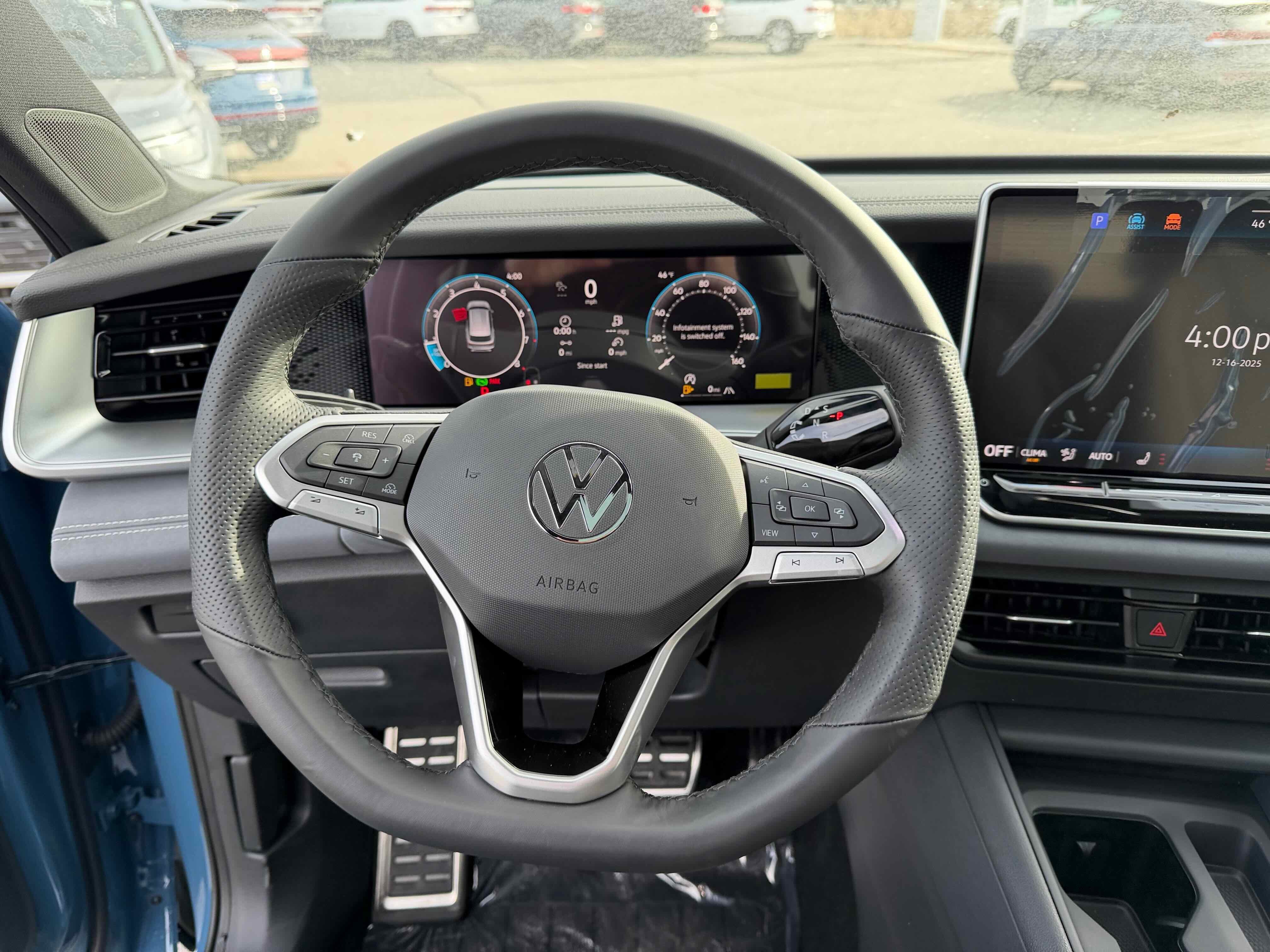 2026 Volkswagen Tiguan SE R-Line Black