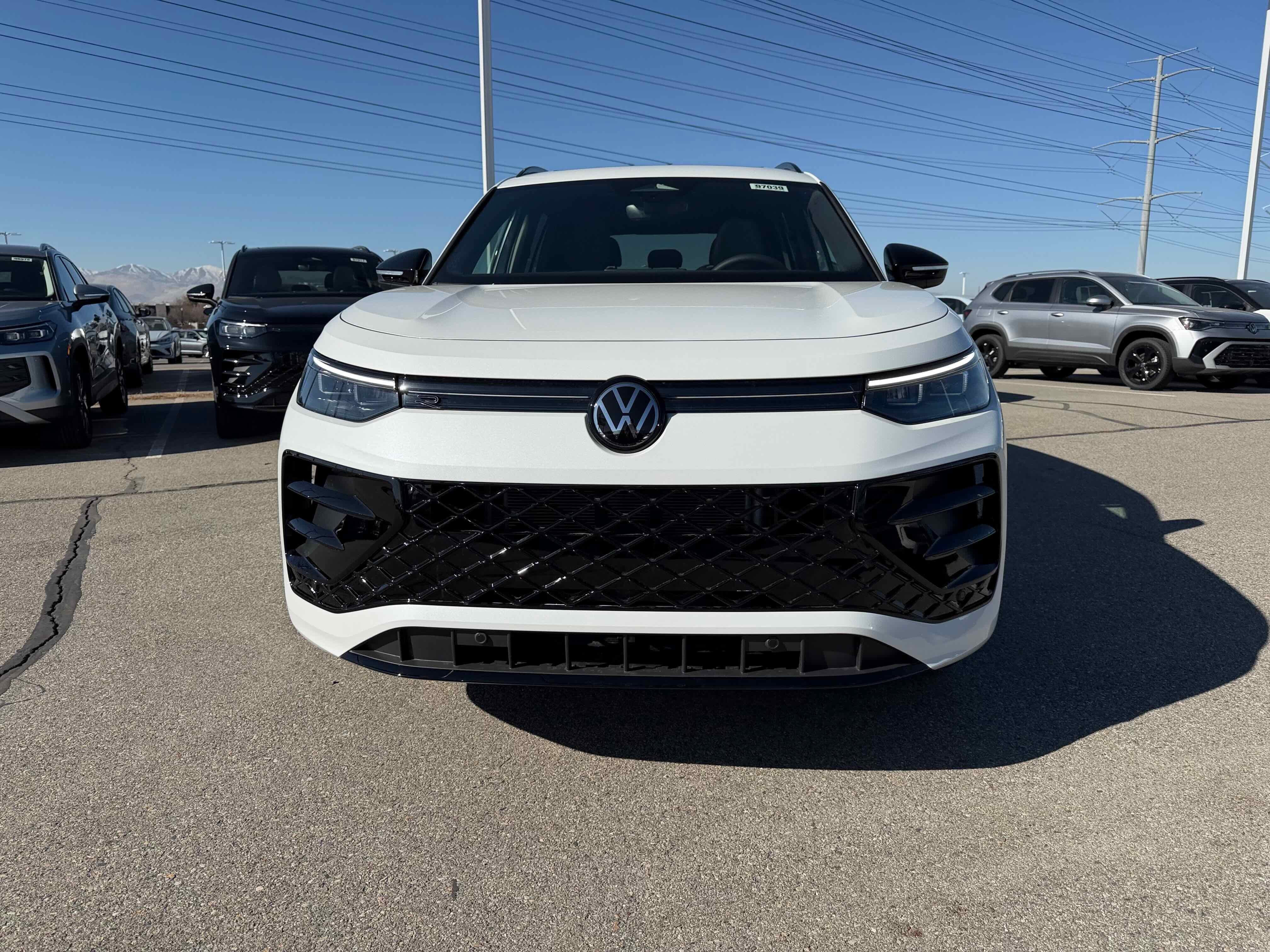 2026 Volkswagen Tiguan SE R-Line Black