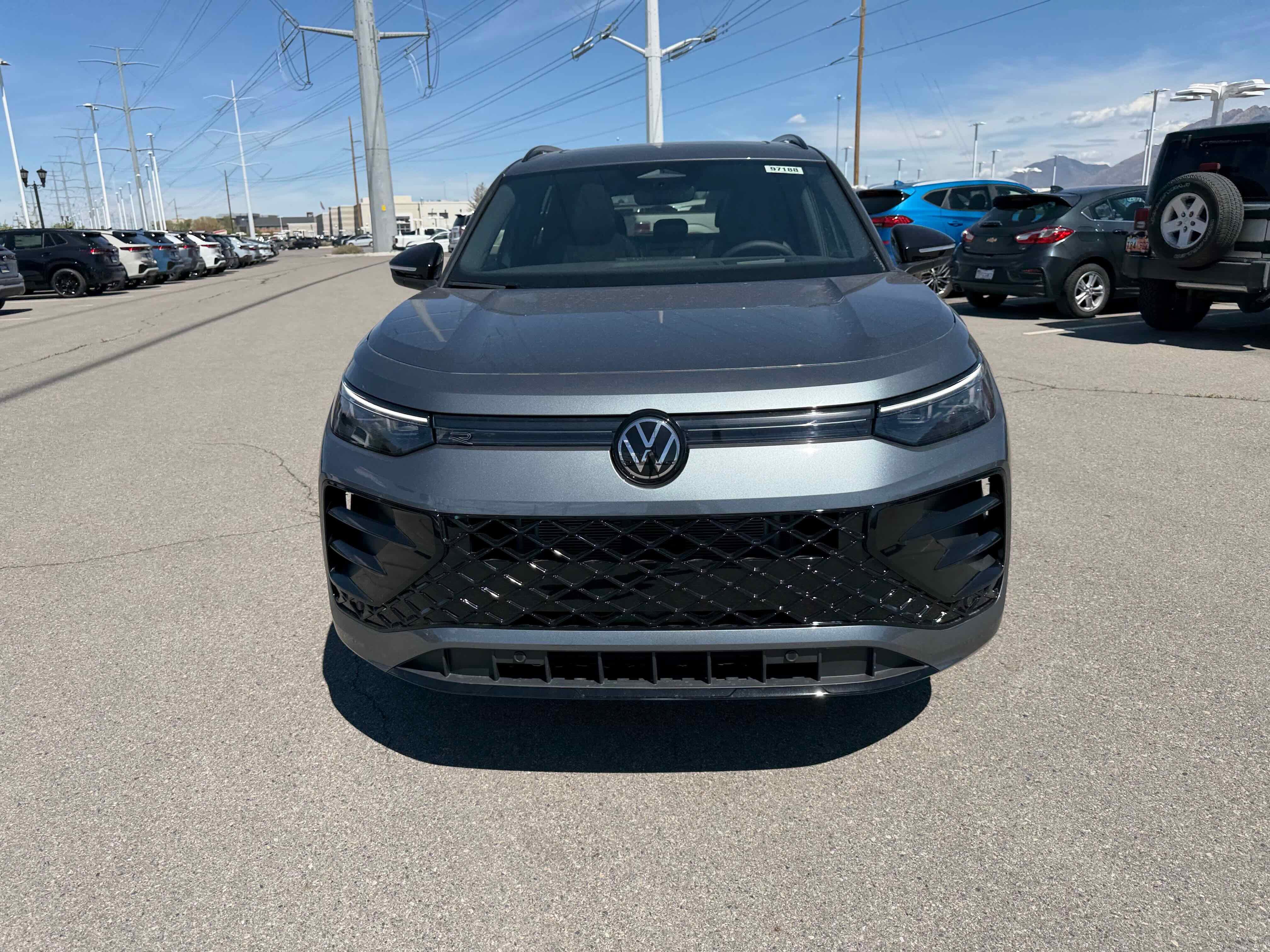 2026 Volkswagen Tiguan SE R-Line Black