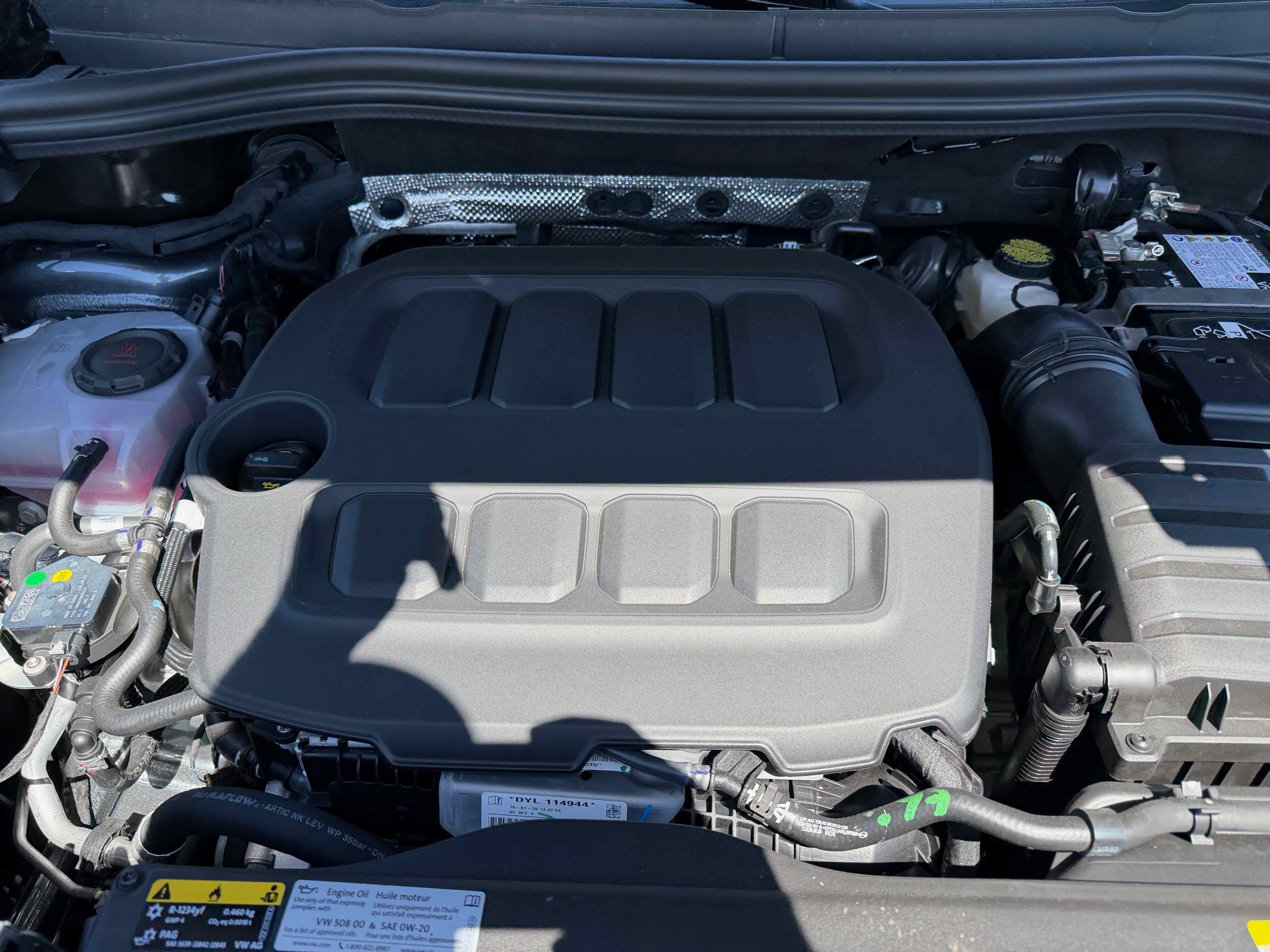 2026 Volkswagen Tiguan SE R-Line Black