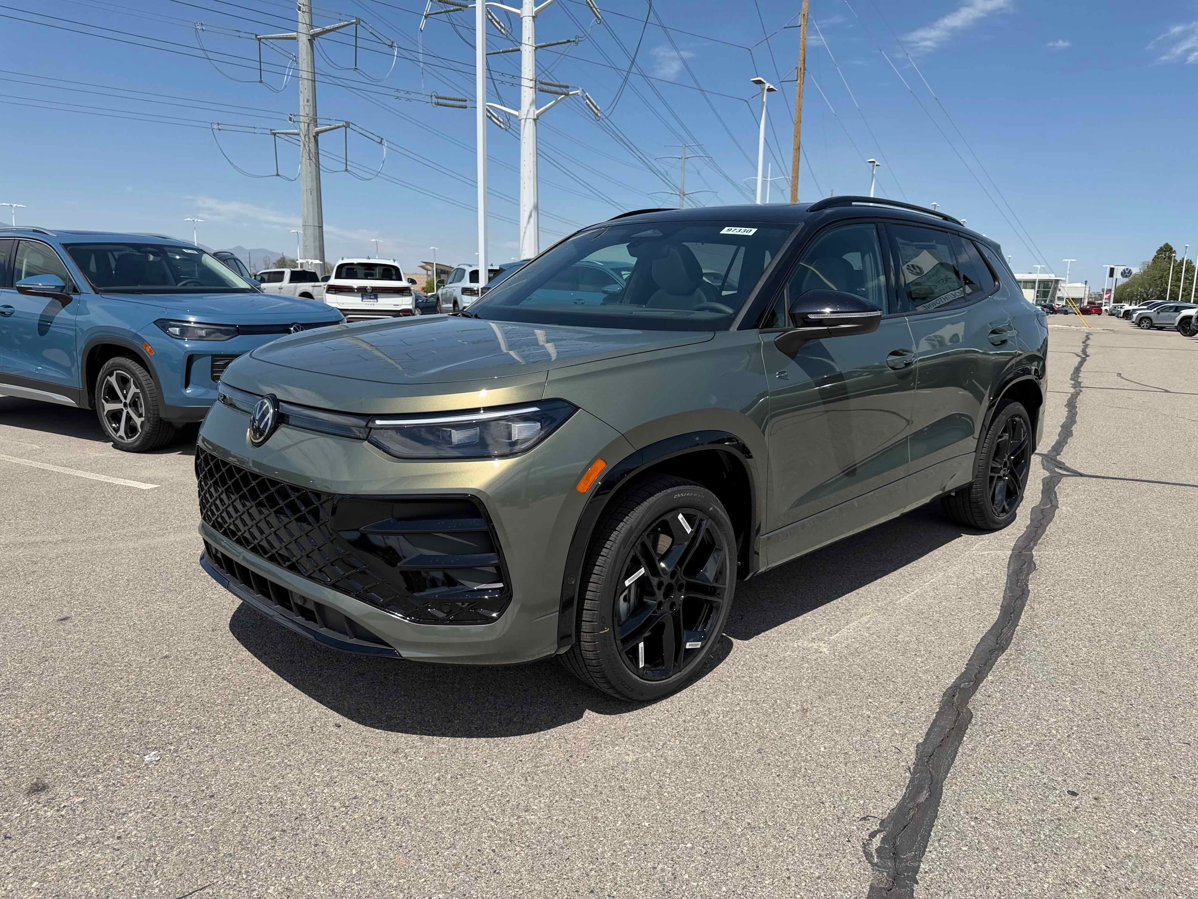 2026 Volkswagen Tiguan SE R-Line Black