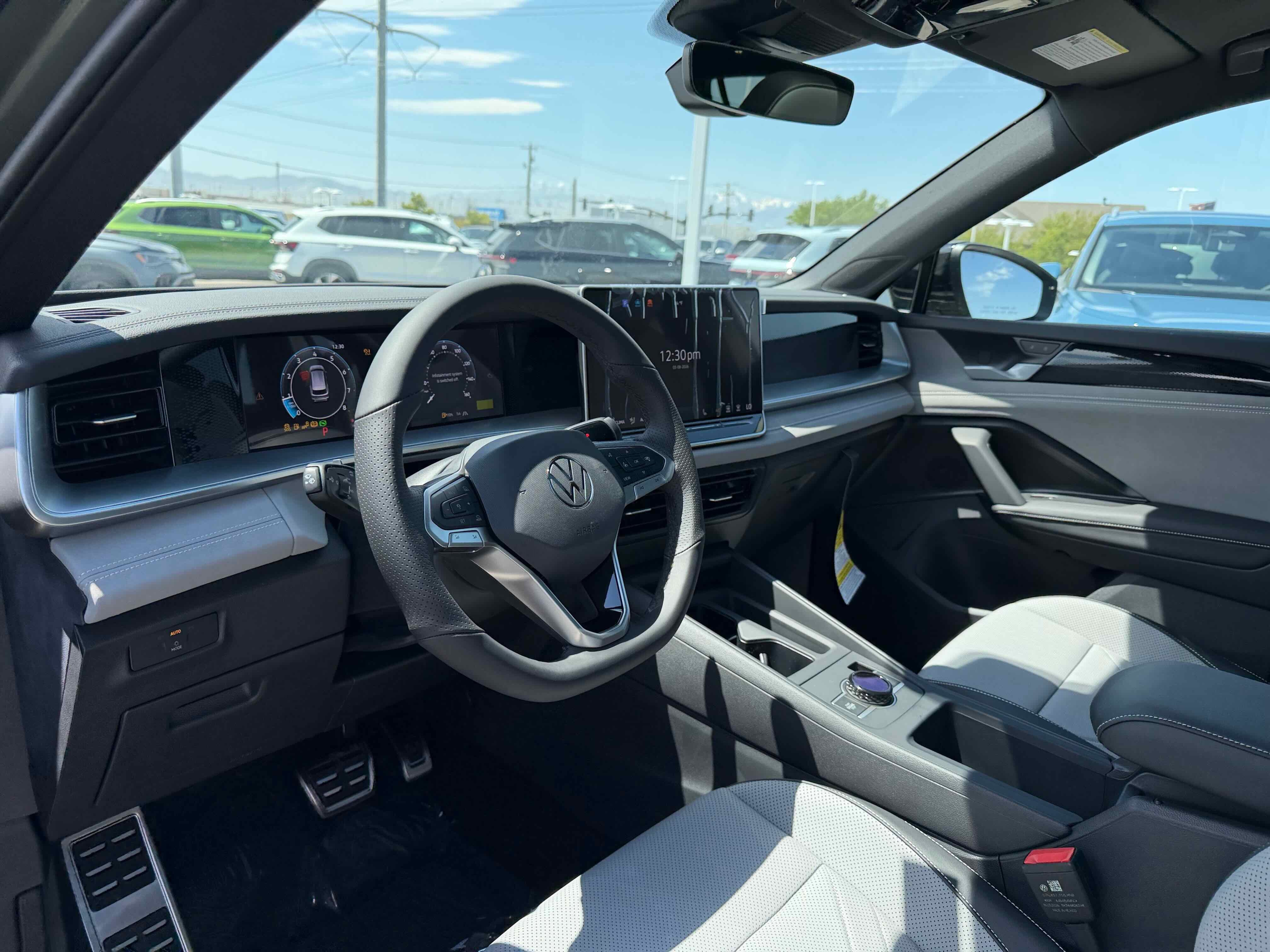 2026 Volkswagen Tiguan SE R-Line Black
