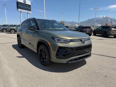 2026 Volkswagen Tiguan SE R-Line Black