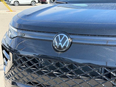 2026 Volkswagen Tiguan SE R-Line Black